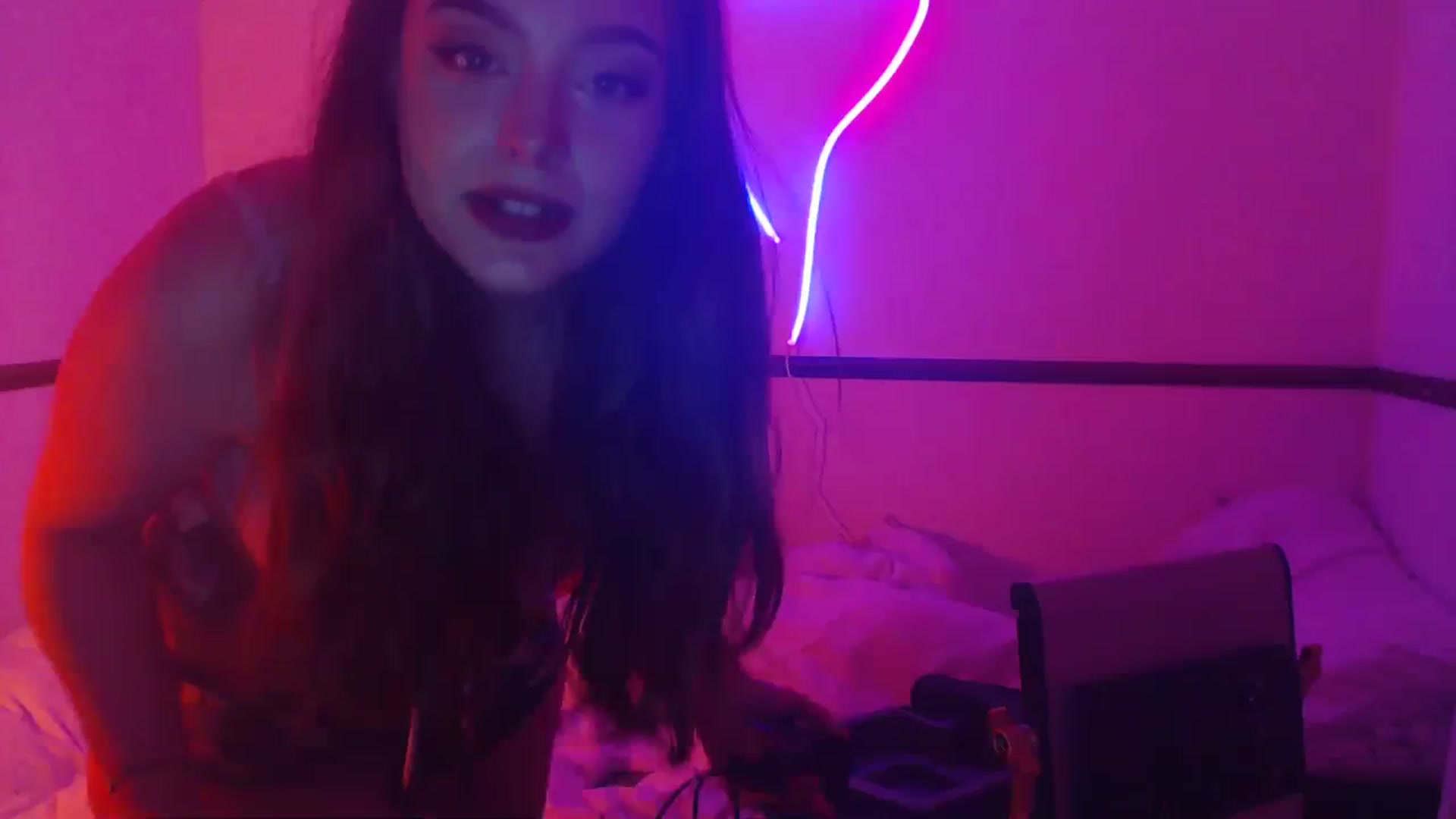 Gallery image thumbnail from KittyCash3w's myfreecams stream on, 10/26/2023, 17:11 image 1 of 20