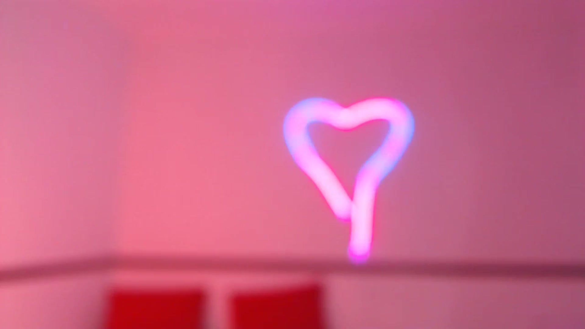 Gallery image thumbnail from KittyCash3w's myfreecams stream on, 10/26/2023, 18:16 image 10 of 20