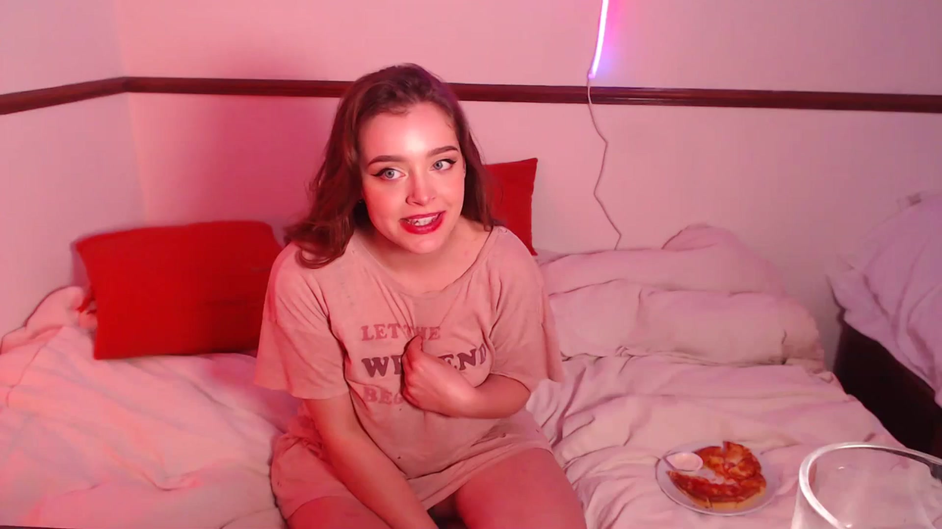 Gallery image thumbnail from KittyCash3w's myfreecams stream on, 10/26/2023, 20:50 image 19 of 20