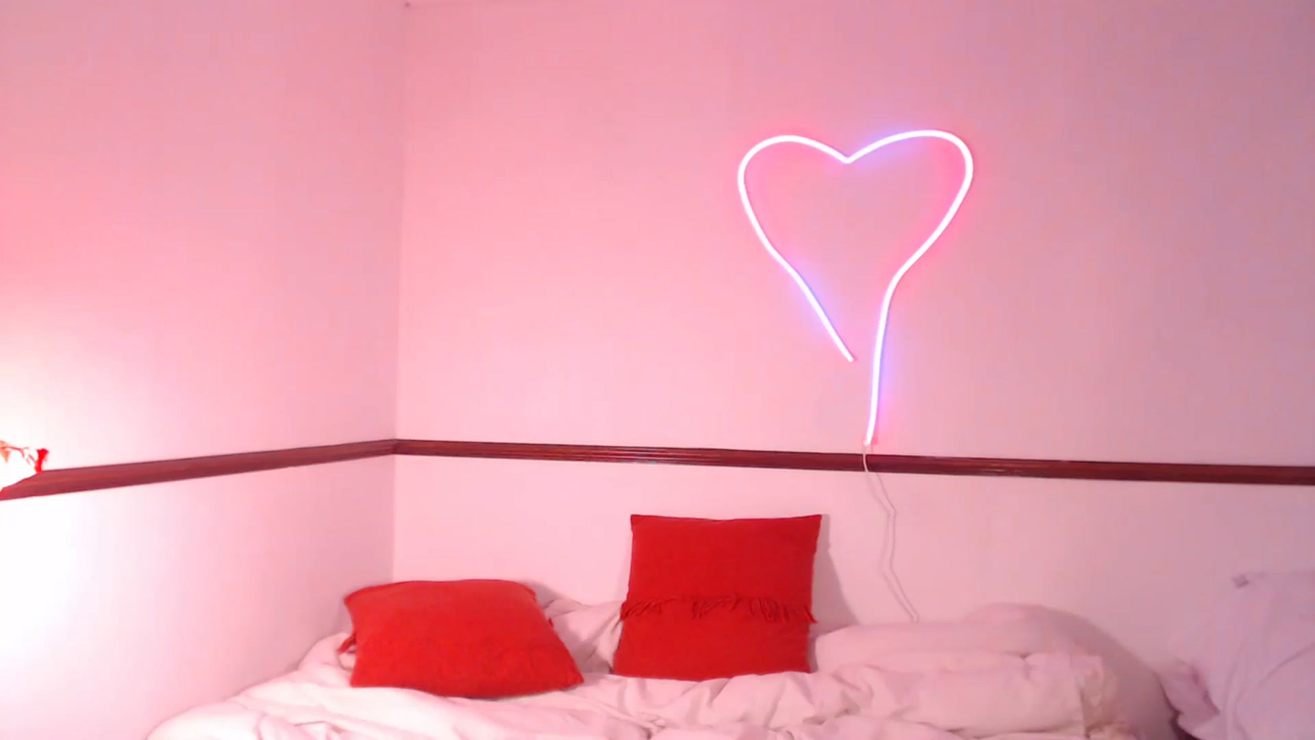 Gallery image thumbnail from KittyCash3w's myfreecams stream on, 10/26/2023, 20:50 image 13 of 20