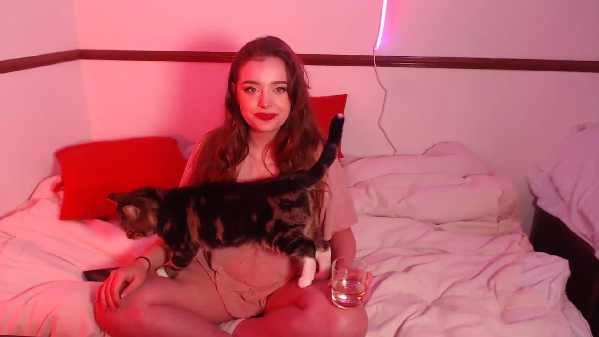 Gallery image thumbnail from KittyCash3w's myfreecams stream on, 10/26/2023, 20:50 image 16 of 20
