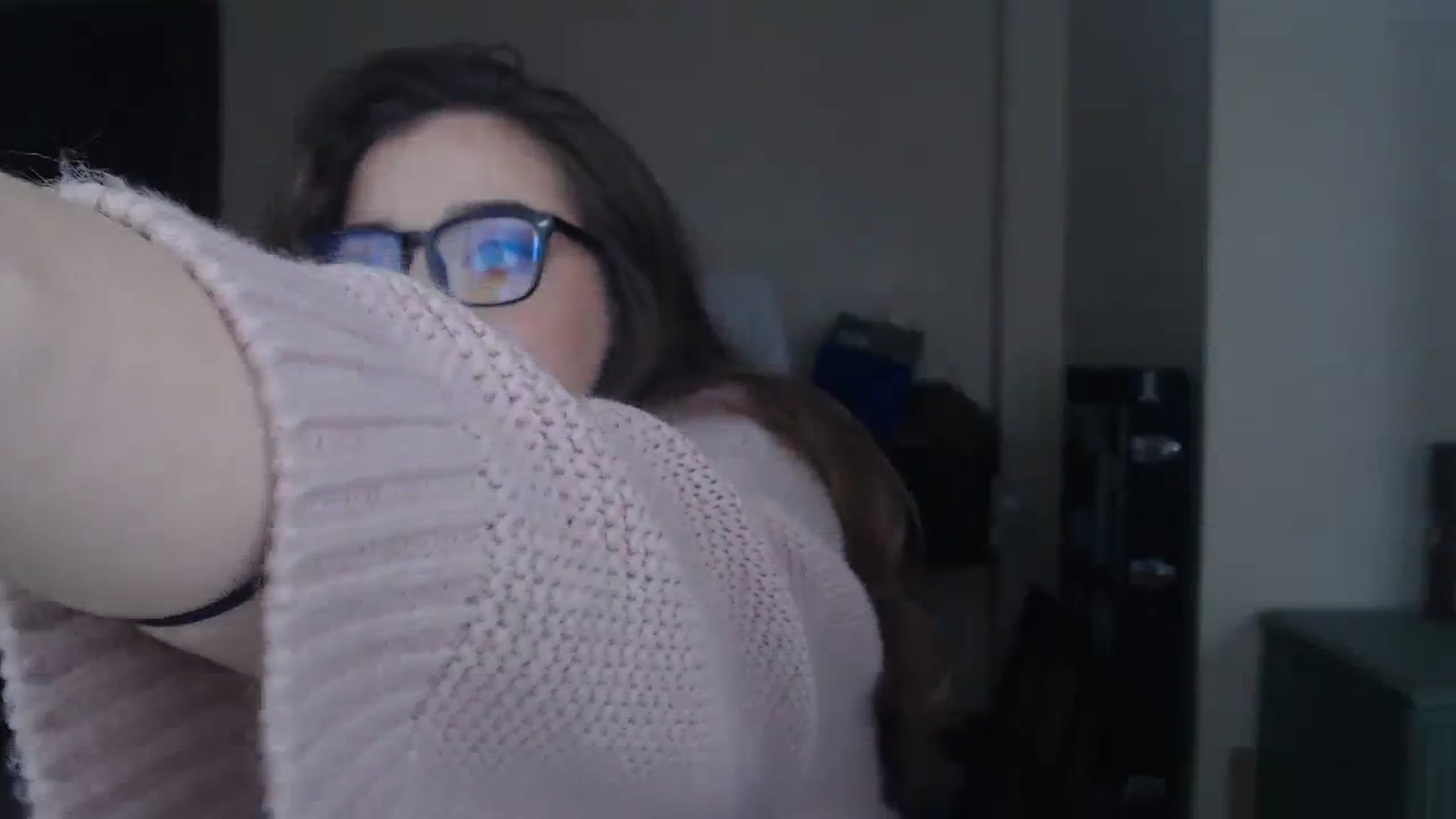 Gallery image thumbnail from KittyCash3w's myfreecams stream on, 11/01/2023, 14:06 image 11 of 20