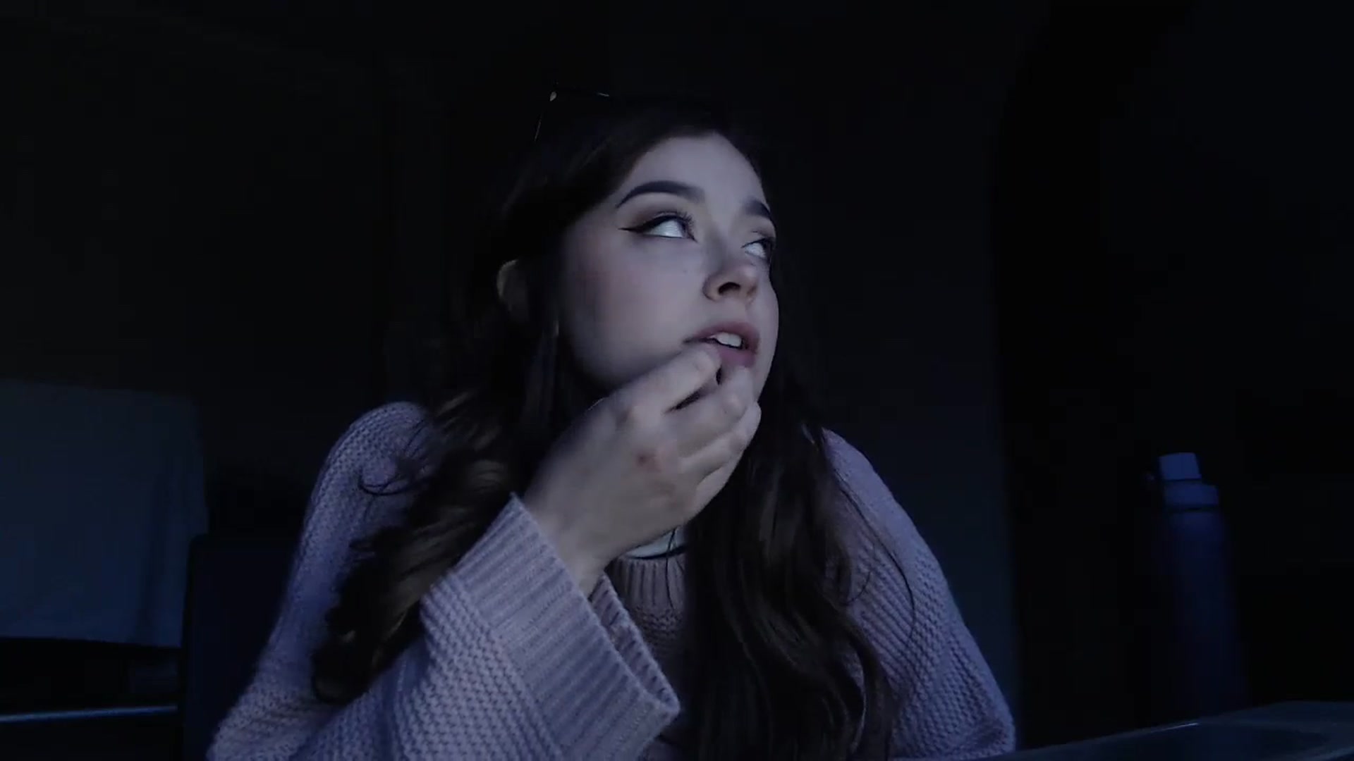 Gallery image thumbnail from KittyCash3w's myfreecams stream on, 11/01/2023, 16:47 image 18 of 20