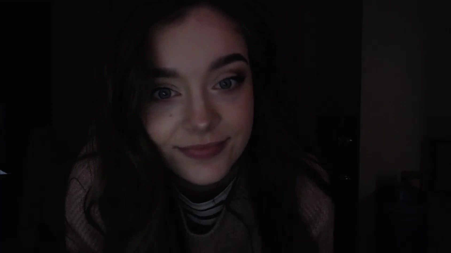 Gallery image thumbnail from KittyCash3w's myfreecams stream on, 11/01/2023, 16:47 image 12 of 20