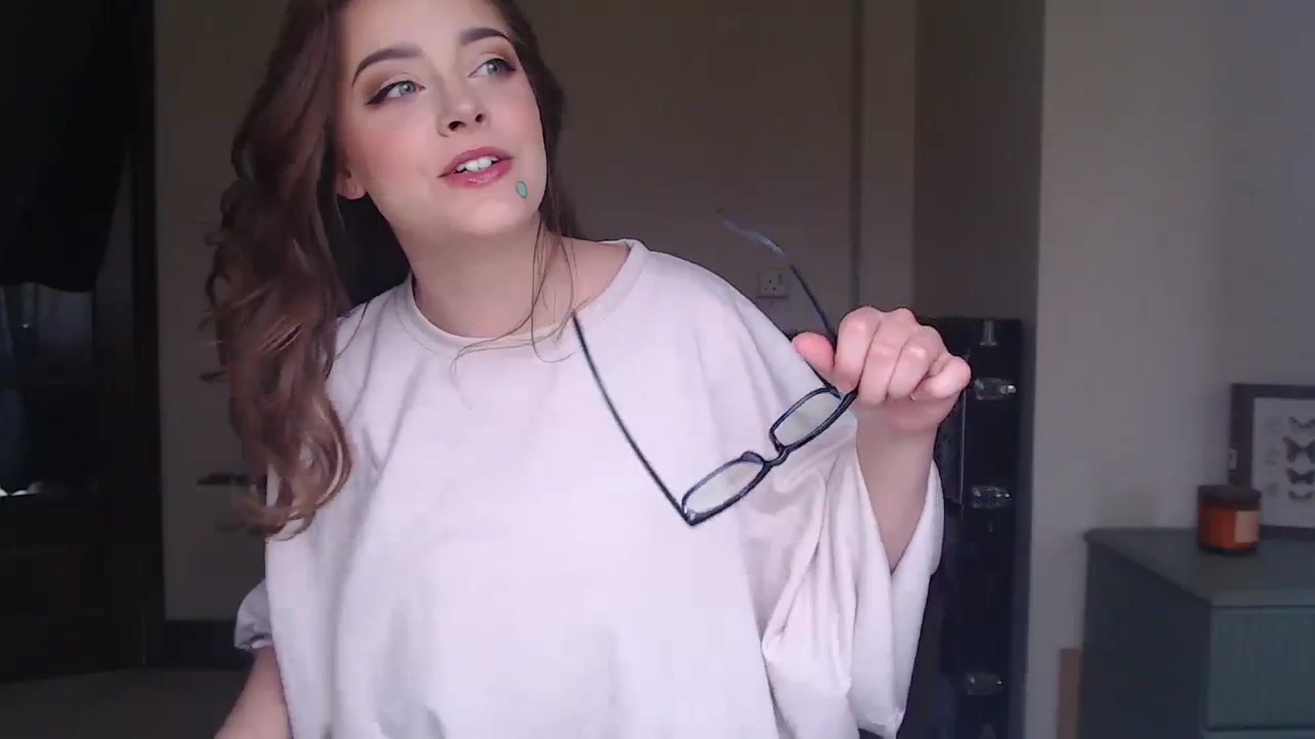 Gallery image thumbnail from KittyCash3w's myfreecams stream on, 11/02/2023, 14:40 image 5 of 20