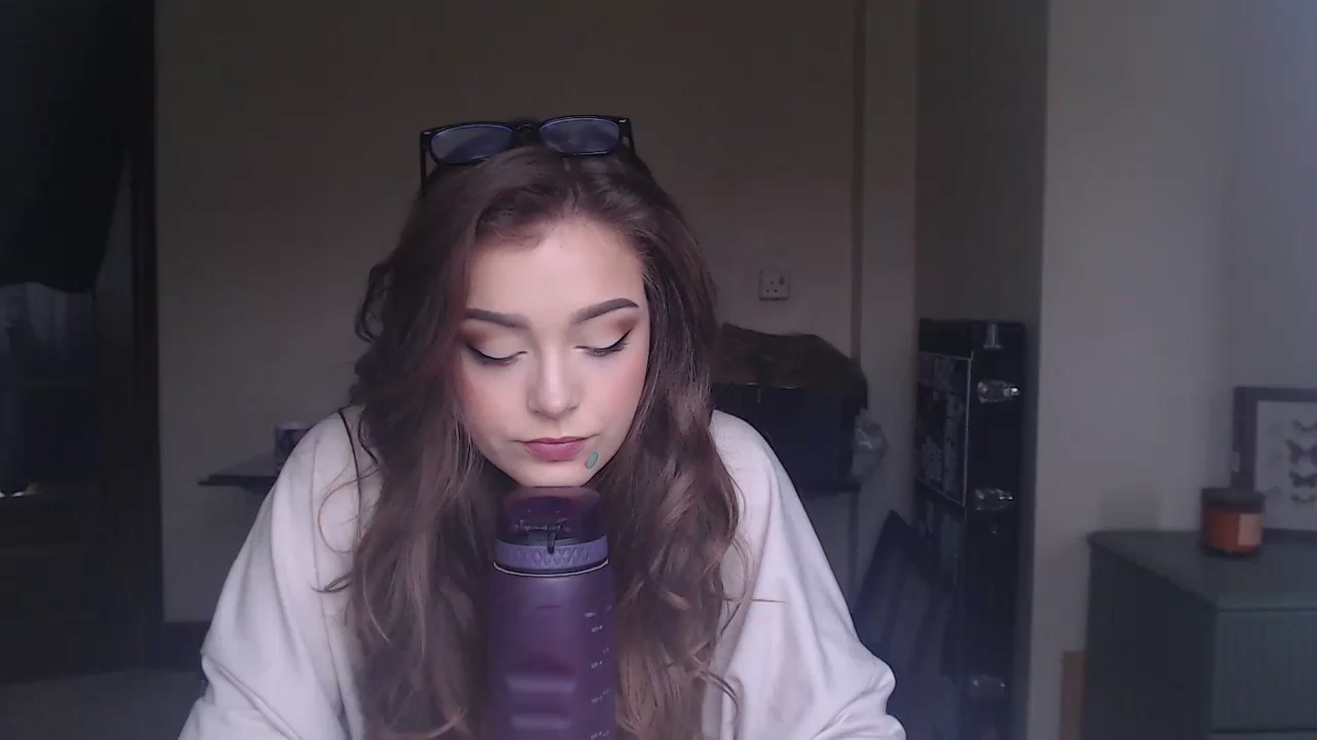 Gallery image thumbnail from KittyCash3w's myfreecams stream on, 11/02/2023, 14:40 image 1 of 20