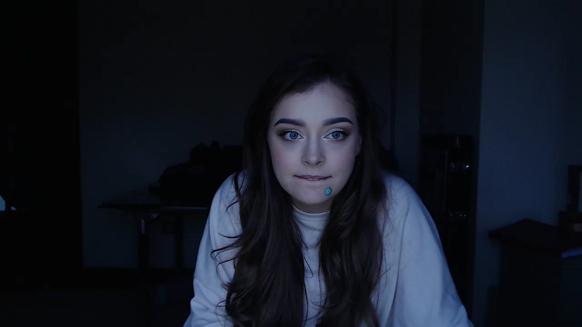 Gallery image thumbnail from KittyCash3w's myfreecams stream on, 11/02/2023, 17:17 image 8 of 20