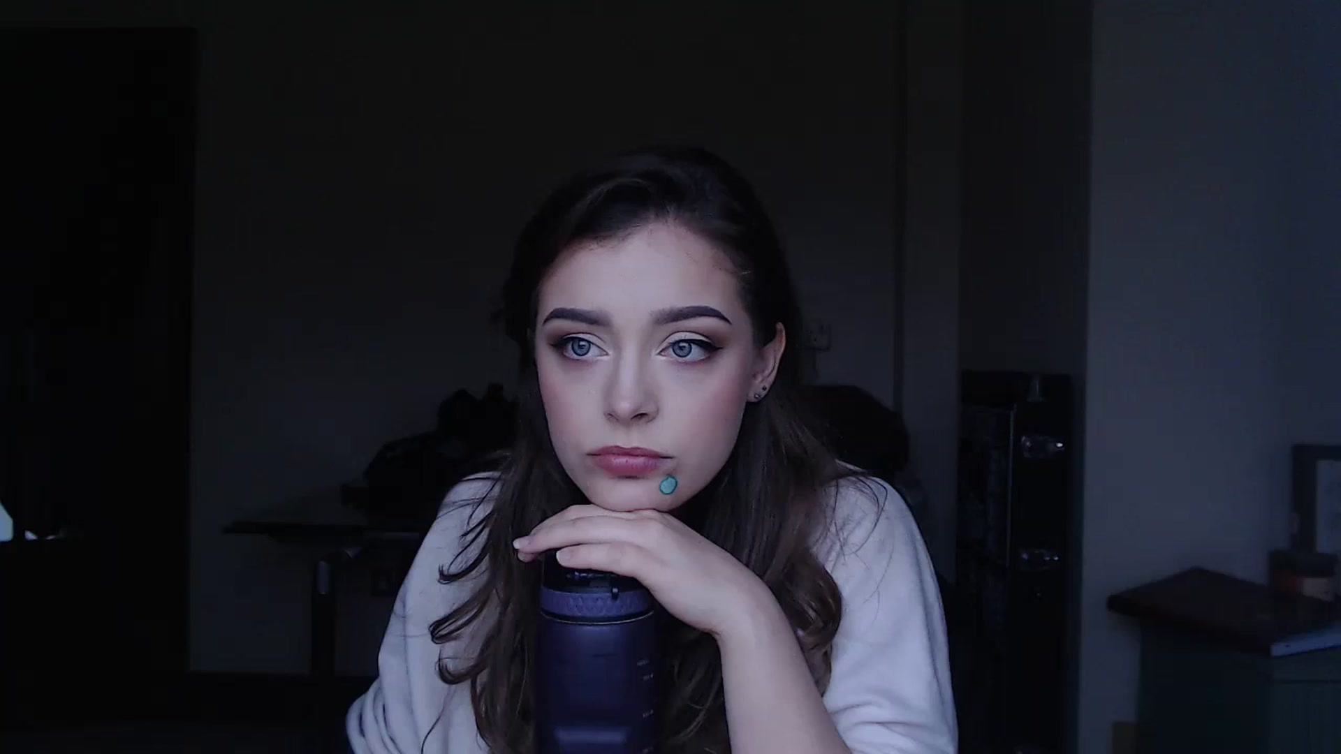 Gallery image thumbnail from KittyCash3w's myfreecams stream on, 11/02/2023, 17:17 image 2 of 20