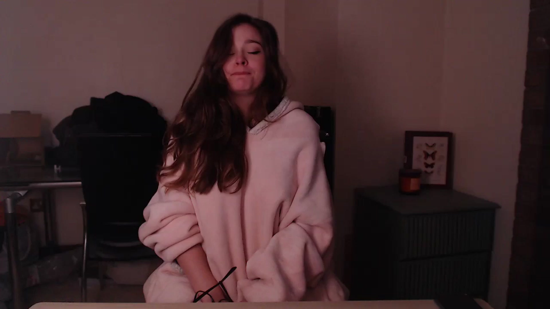 Gallery image thumbnail from KittyCash3w's myfreecams stream on, 11/03/2023, 21:11 image 16 of 20