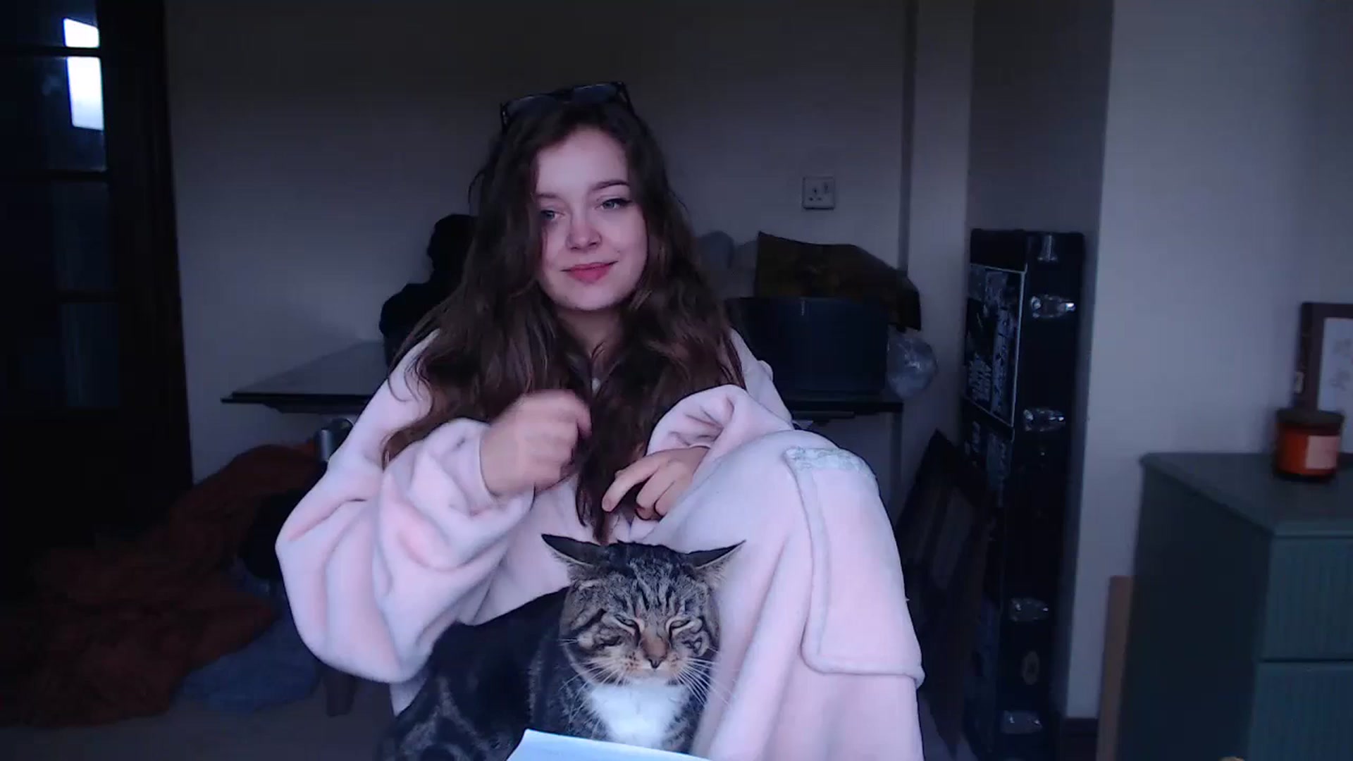 Gallery image thumbnail from KittyCash3w's myfreecams stream on, 11/04/2023, 10:36 image 10 of 20