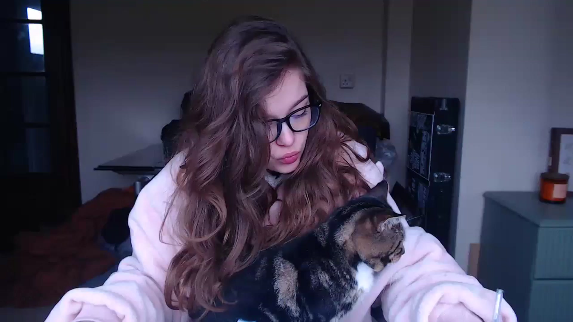 Gallery image thumbnail from KittyCash3w's myfreecams stream on, 11/04/2023, 10:36 image 19 of 20