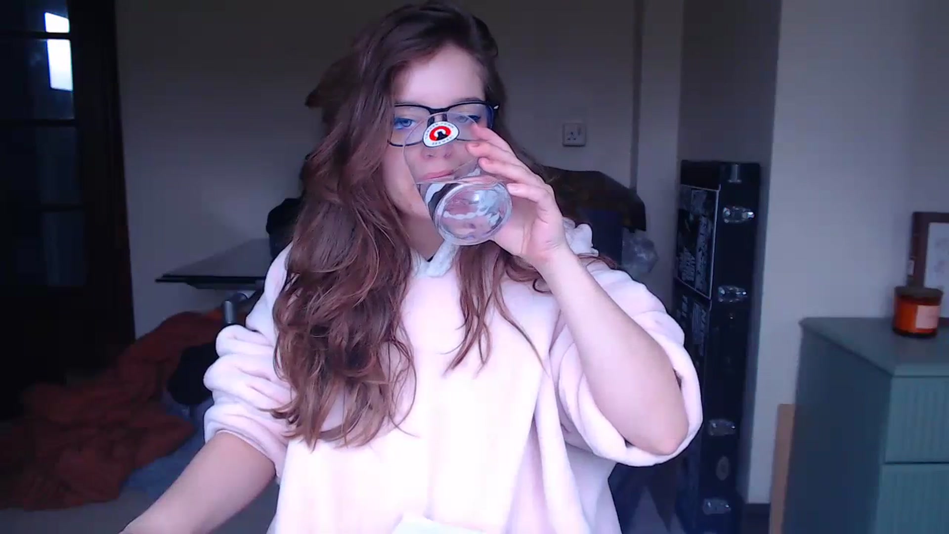 Gallery image thumbnail from KittyCash3w's myfreecams stream on, 11/04/2023, 10:36 image 17 of 20