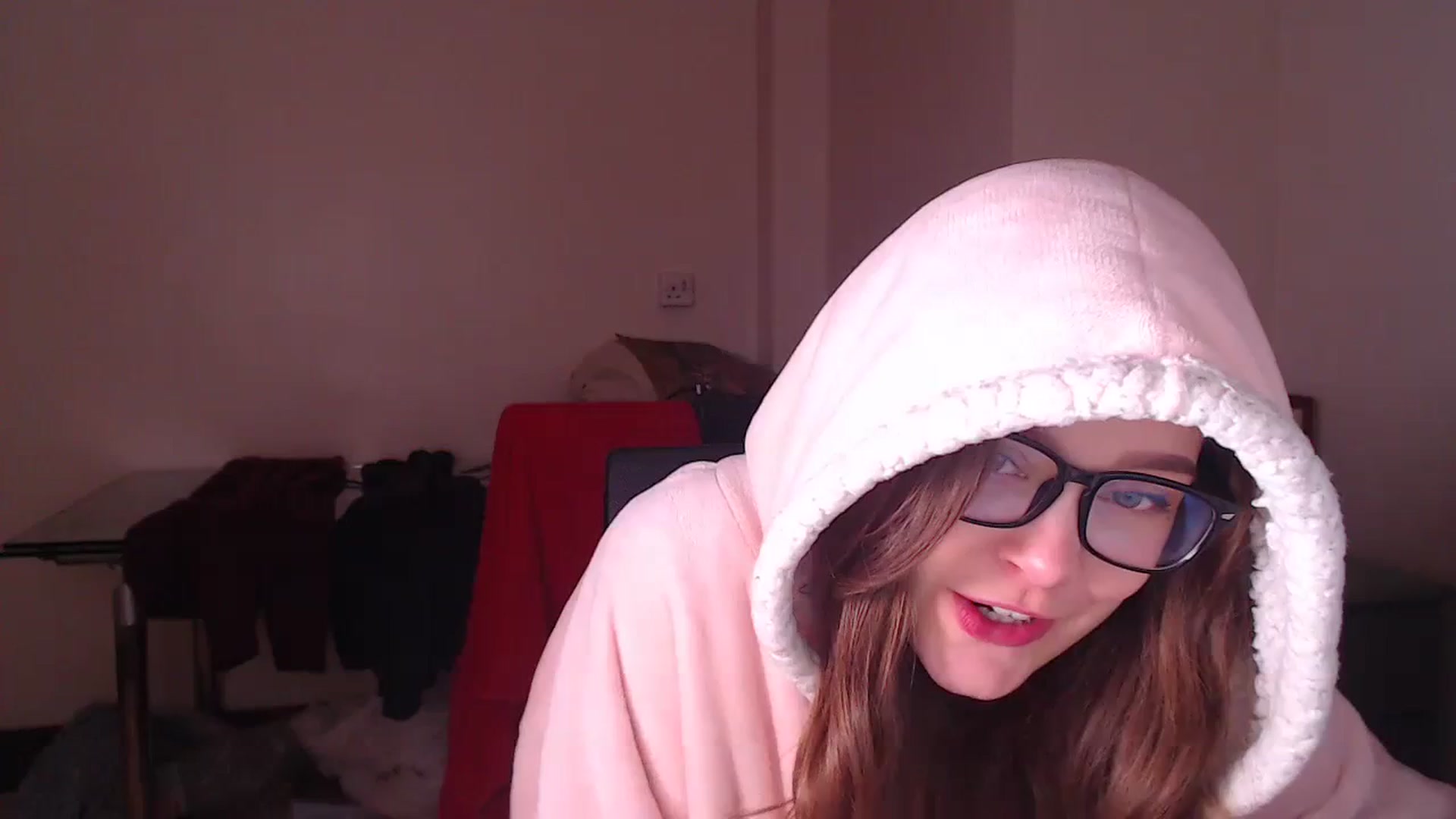 Gallery image thumbnail from KittyCash3w's myfreecams stream on, 11/06/2023, 18:37 image 19 of 20