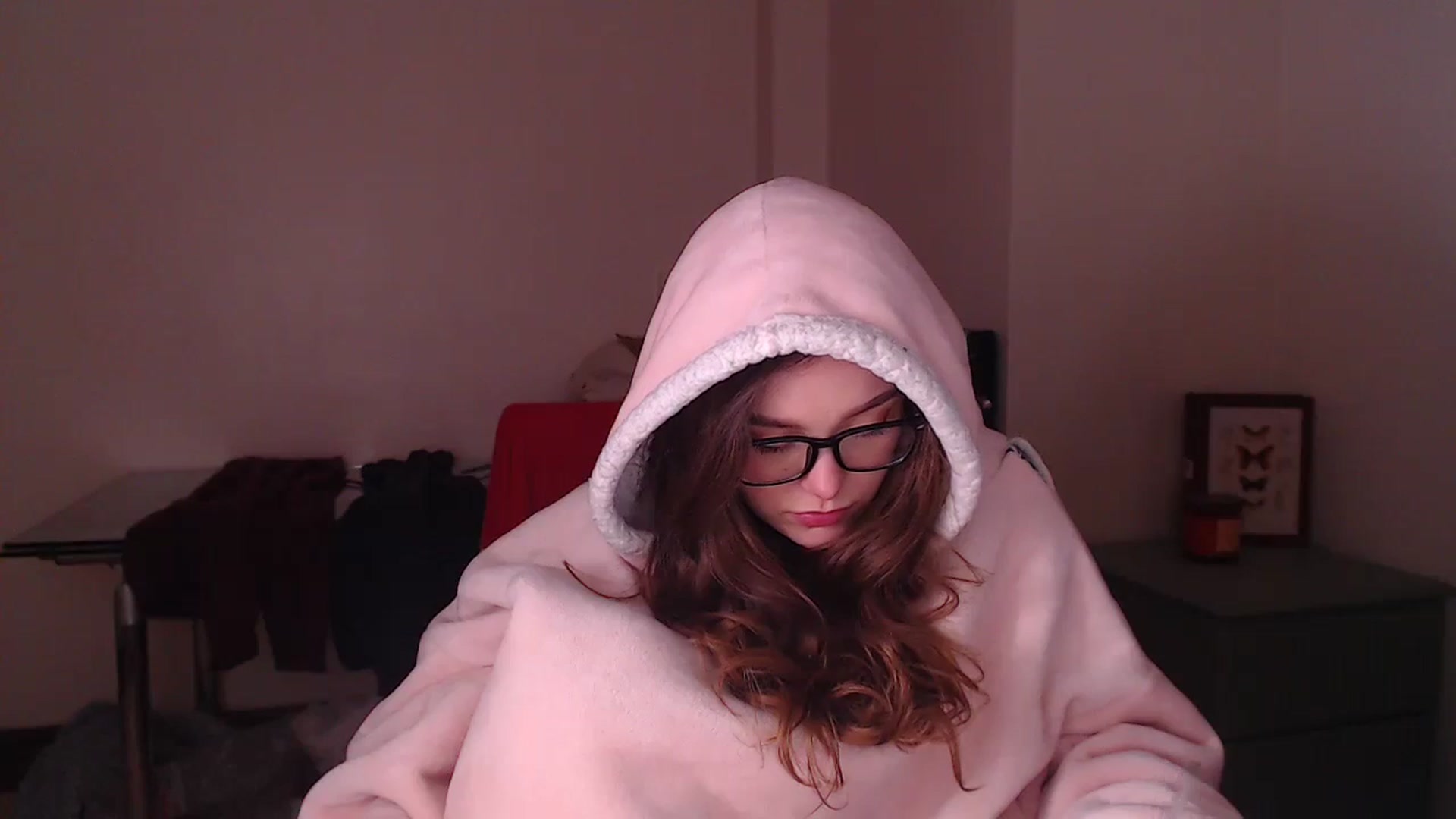 Gallery image thumbnail from KittyCash3w's myfreecams stream on, 11/06/2023, 18:37 image 16 of 20