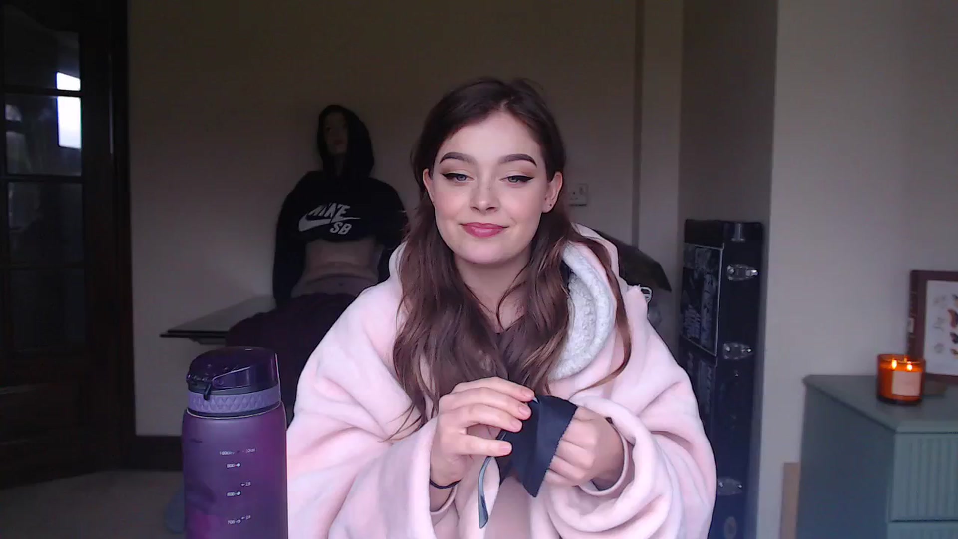 Gallery image thumbnail from KittyCash3w's myfreecams stream on, 11/08/2023, 11:37 image 5 of 20