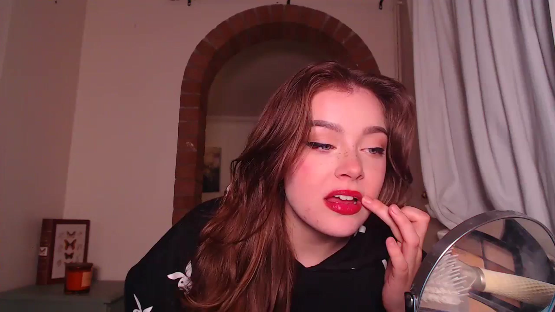 Gallery image thumbnail from KittyCash3w's myfreecams stream on, 11/08/2023, 21:22 image 18 of 20