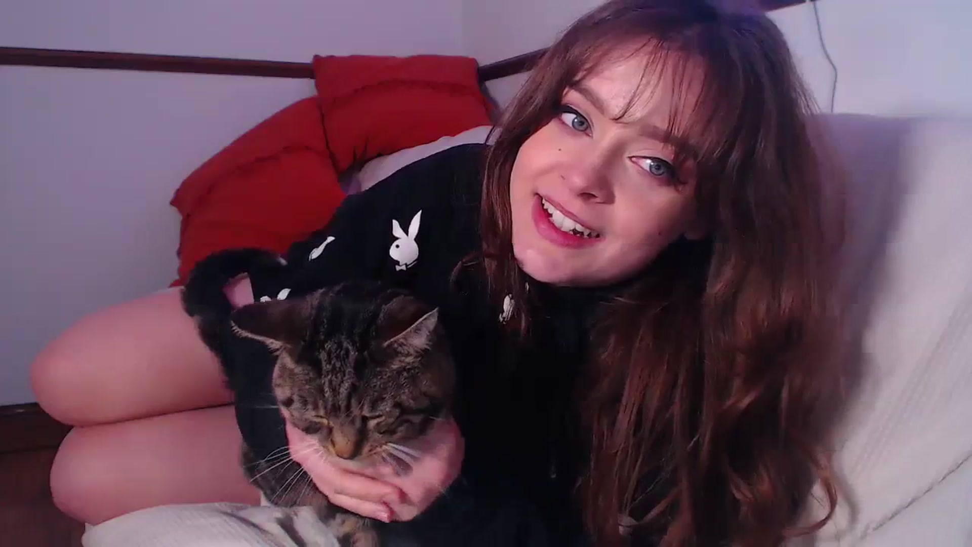 Gallery image thumbnail from KittyCash3w's myfreecams stream on, 12/06/2023, 22:39 image 7 of 20
