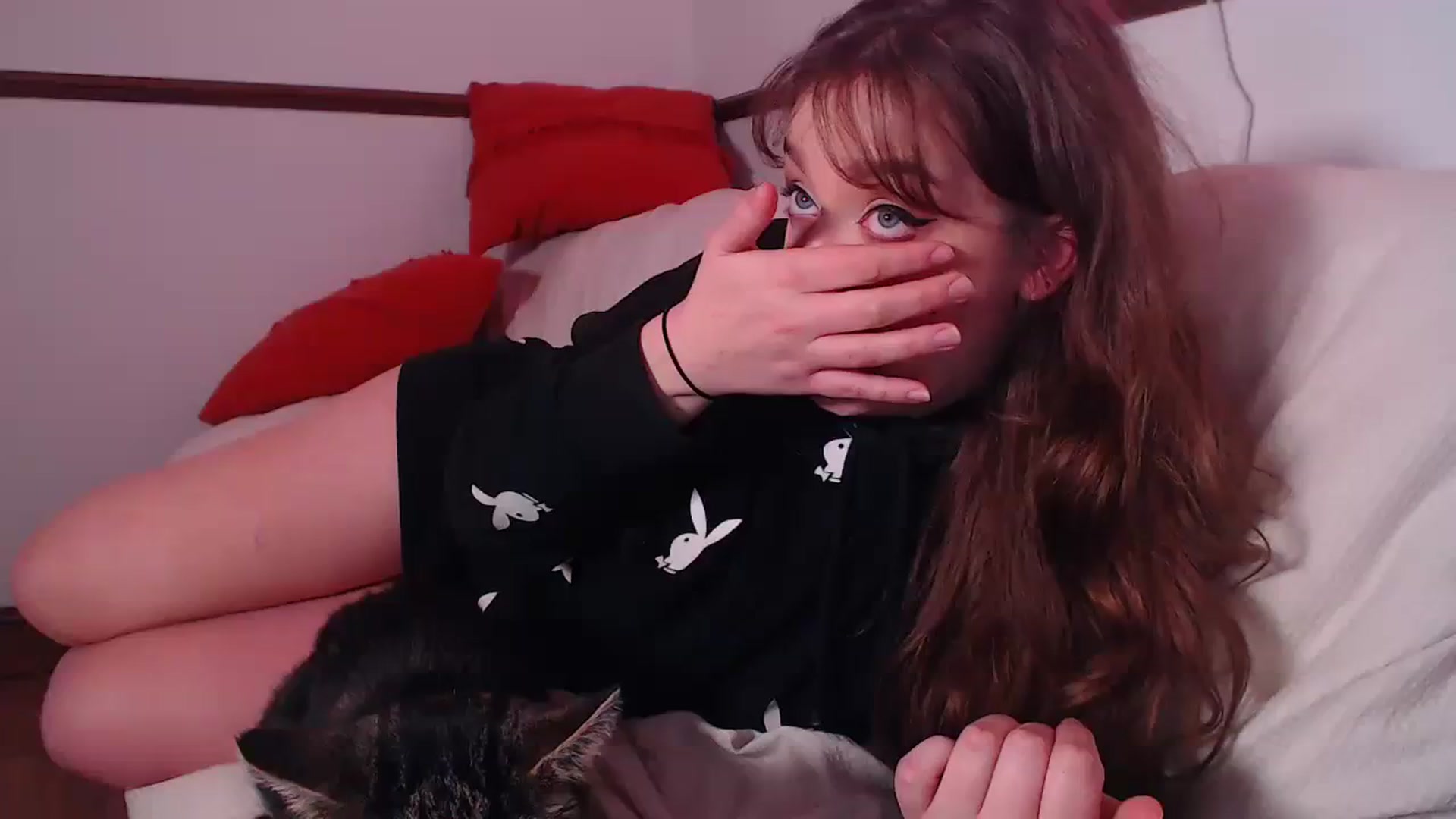Gallery image thumbnail from KittyCash3w's myfreecams stream on, 12/06/2023, 22:39 image 16 of 20