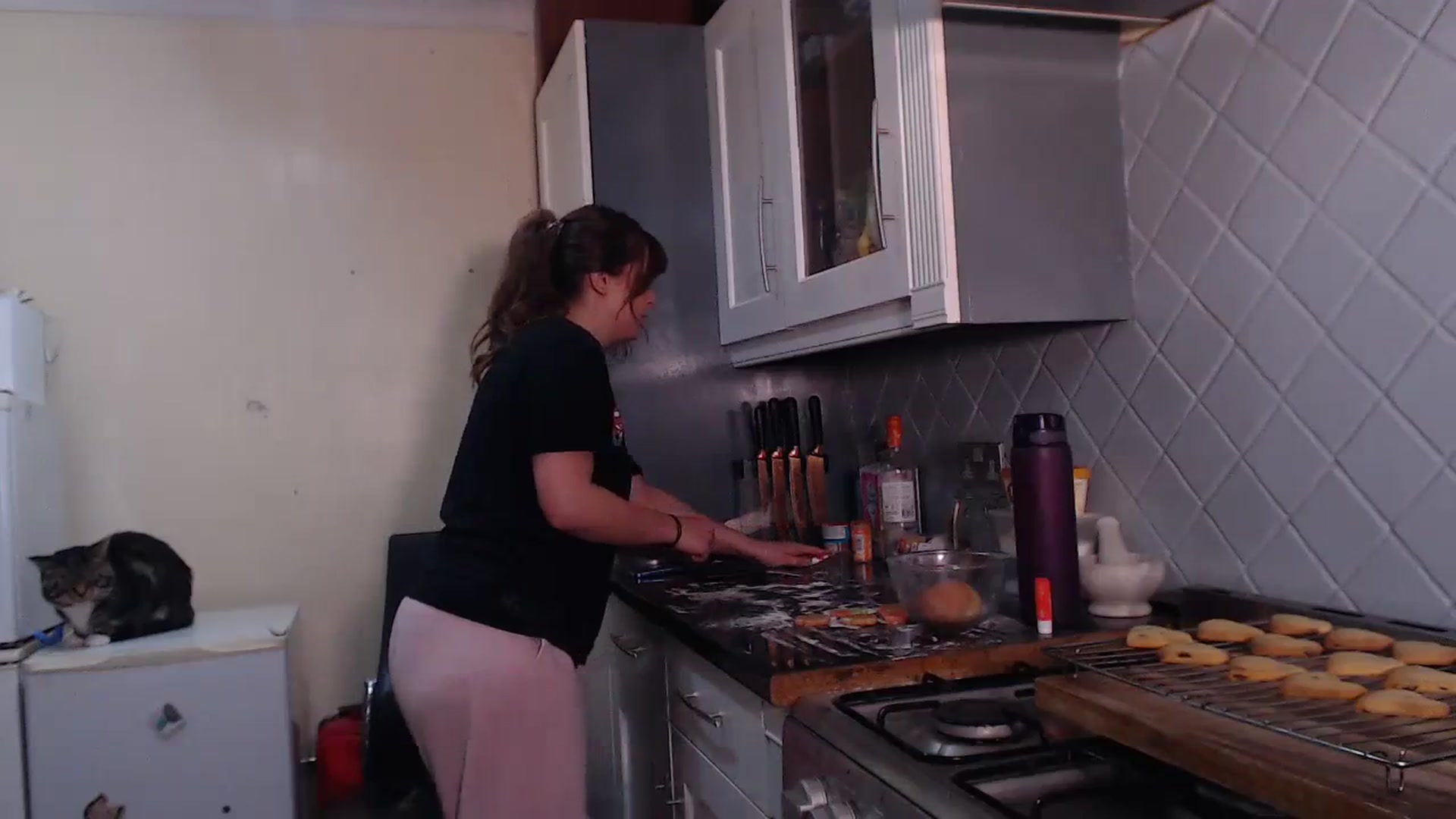 Gallery image thumbnail from KittyCash3w's myfreecams stream on, 12/07/2023, 19:32 image 19 of 20