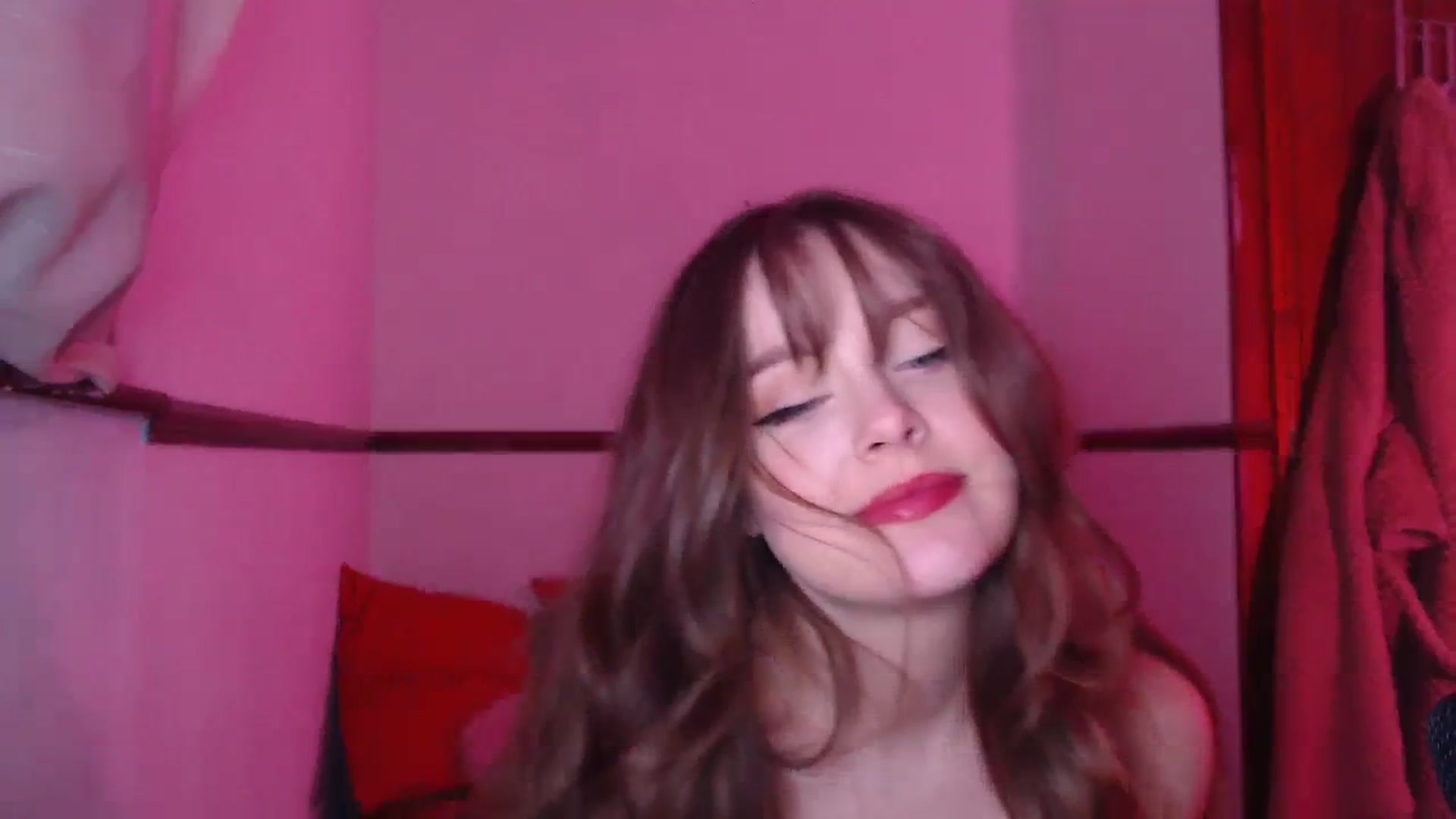 Gallery image thumbnail from KittyCash3w's myfreecams stream on, 01/31/2024, 16:50 image 12 of 20