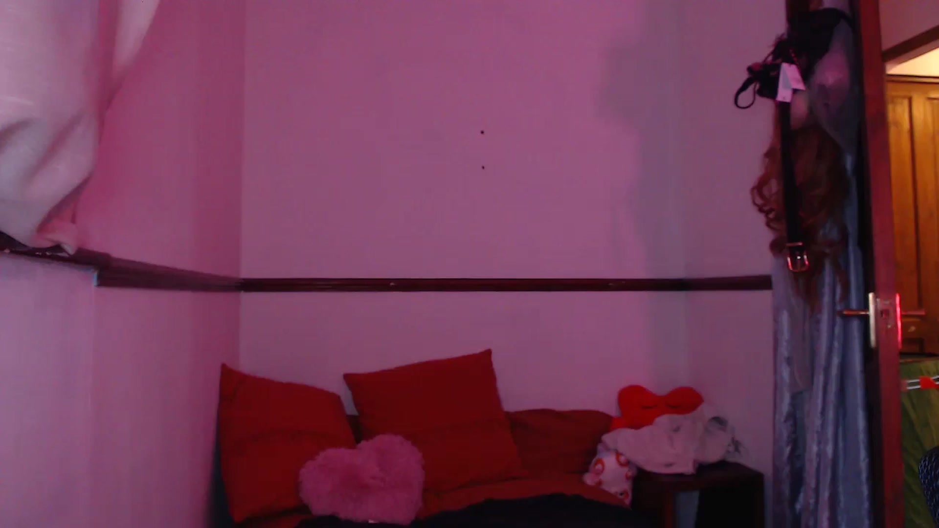 Gallery image thumbnail from KittyCash3w's myfreecams stream on, 01/31/2024, 16:50 image 15 of 20