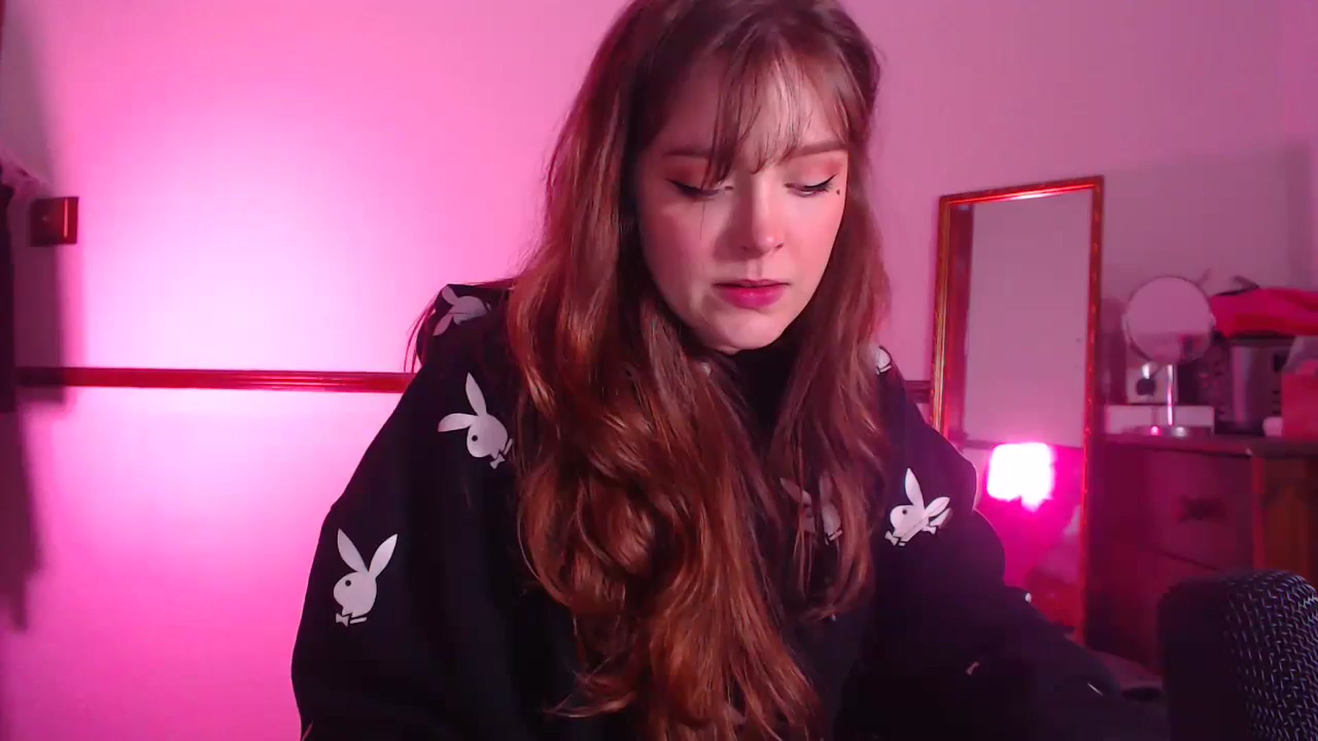 Gallery image thumbnail from KittyCash3w's myfreecams stream on, 03/14/2024, 22:00 image 14 of 20