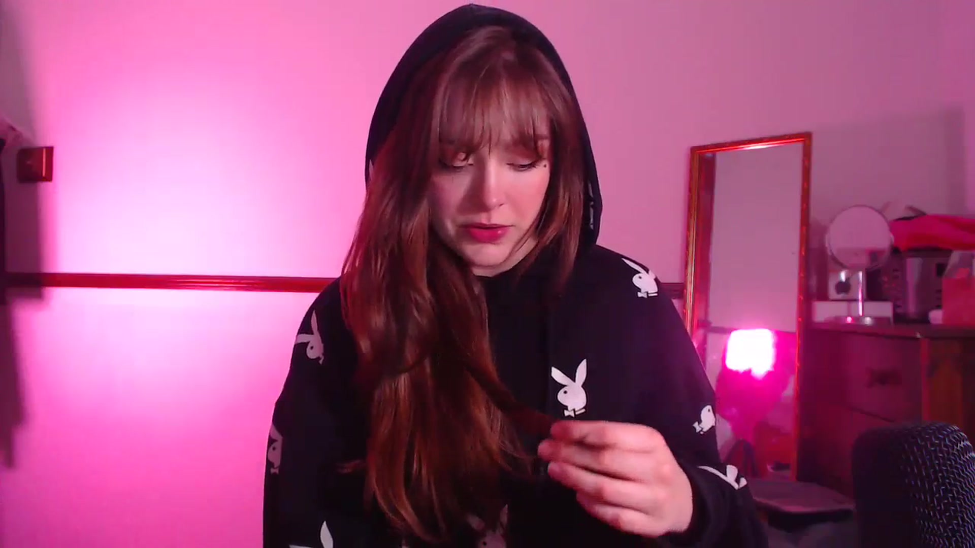Gallery image thumbnail from KittyCash3w's myfreecams stream on, 03/14/2024, 22:00 image 20 of 20