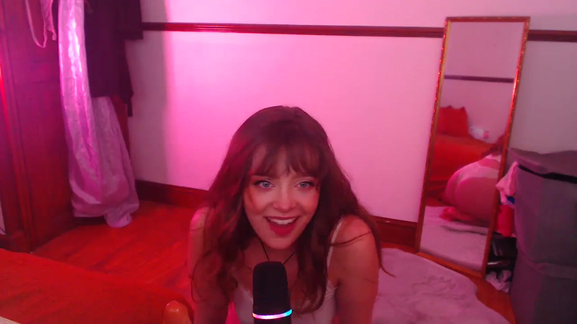 Gallery image thumbnail from KittyCash3w's myfreecams stream on, 03/20/2024, 16:53 image 8 of 20