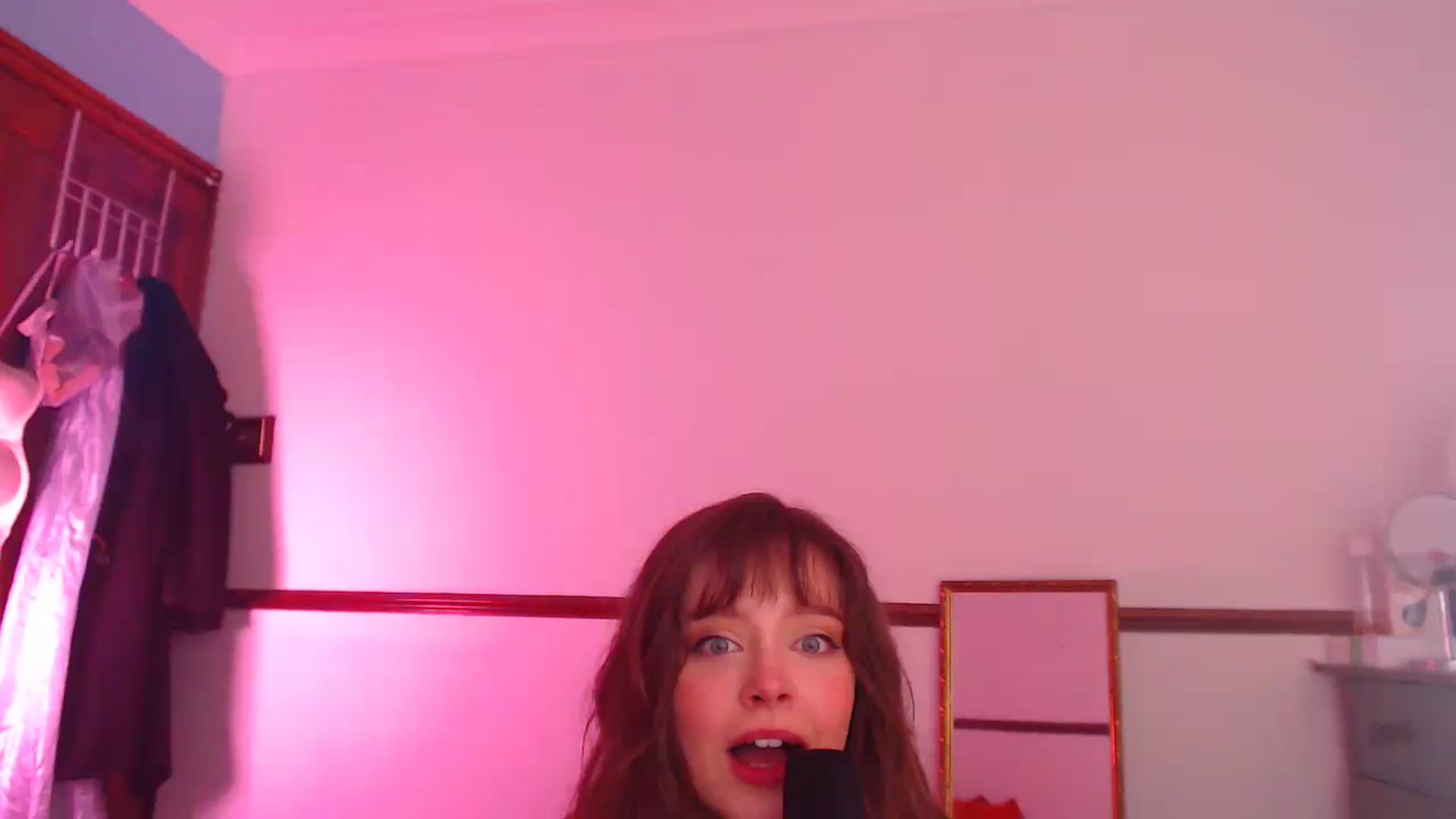Gallery image thumbnail from KittyCash3w's myfreecams stream on, 03/20/2024, 20:47 image 1 of 20