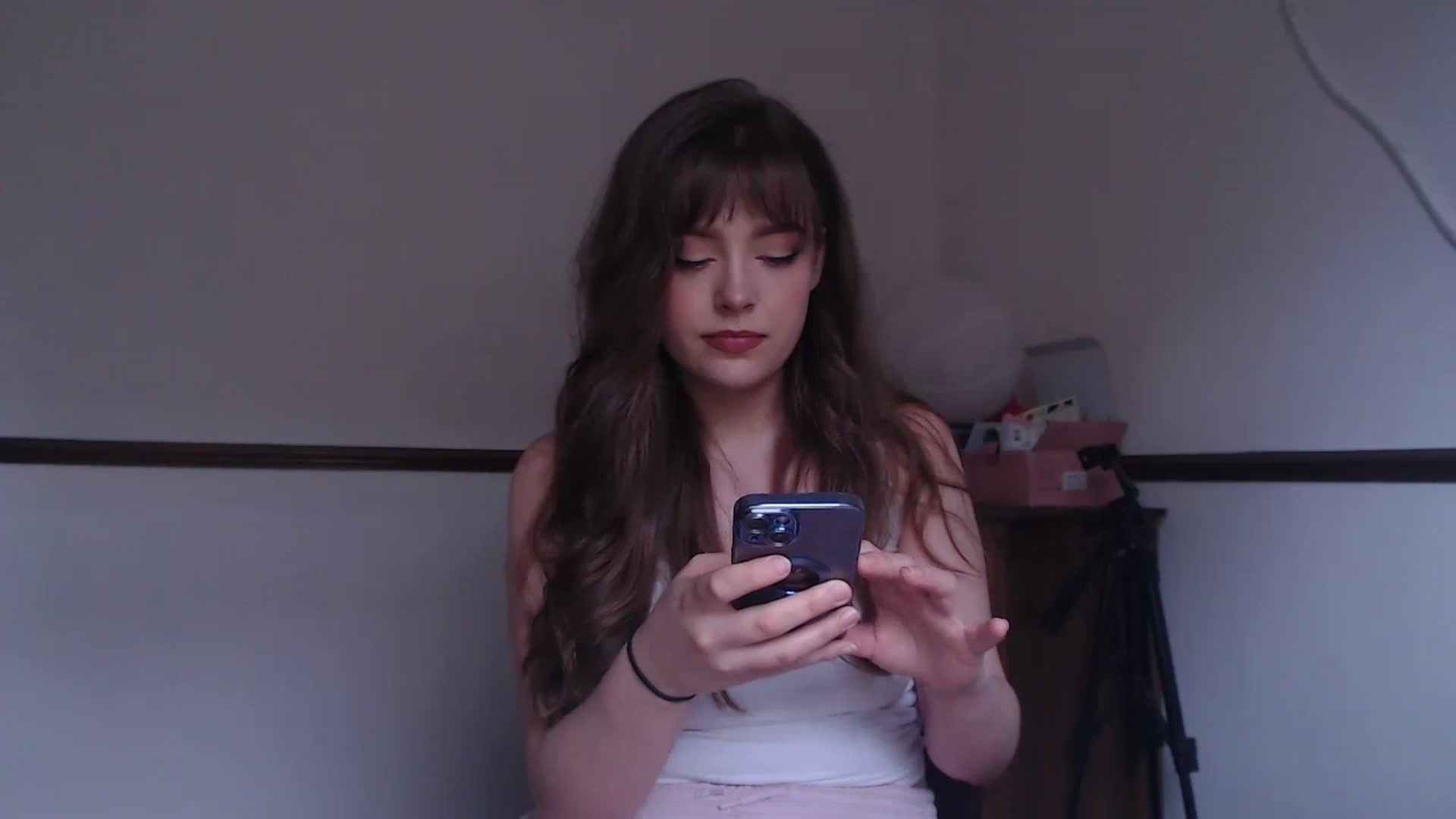 Gallery image thumbnail from KittyCash3w's myfreecams stream on, 03/27/2024, 16:23 image 13 of 20