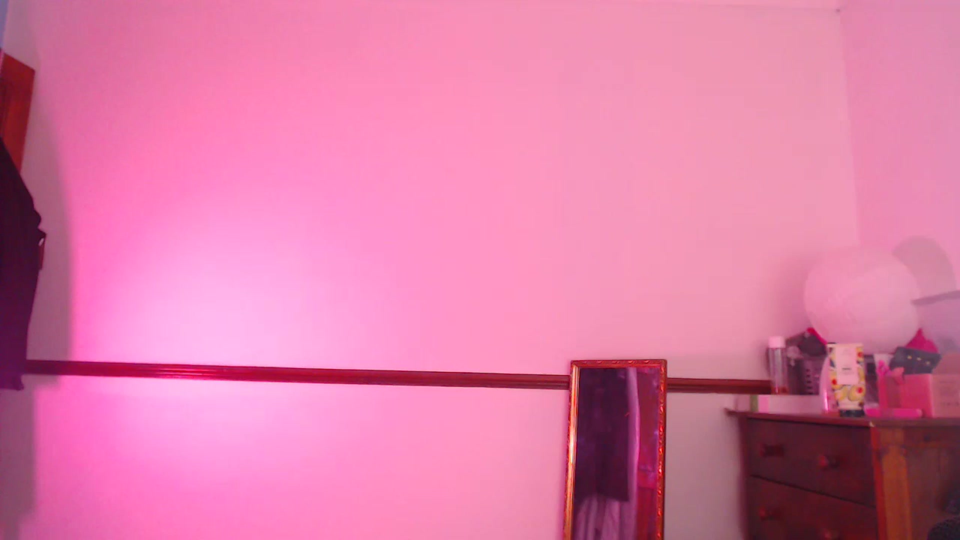 Gallery image thumbnail from KittyCash3w's myfreecams stream on, 03/29/2024, 22:32 image 13 of 20