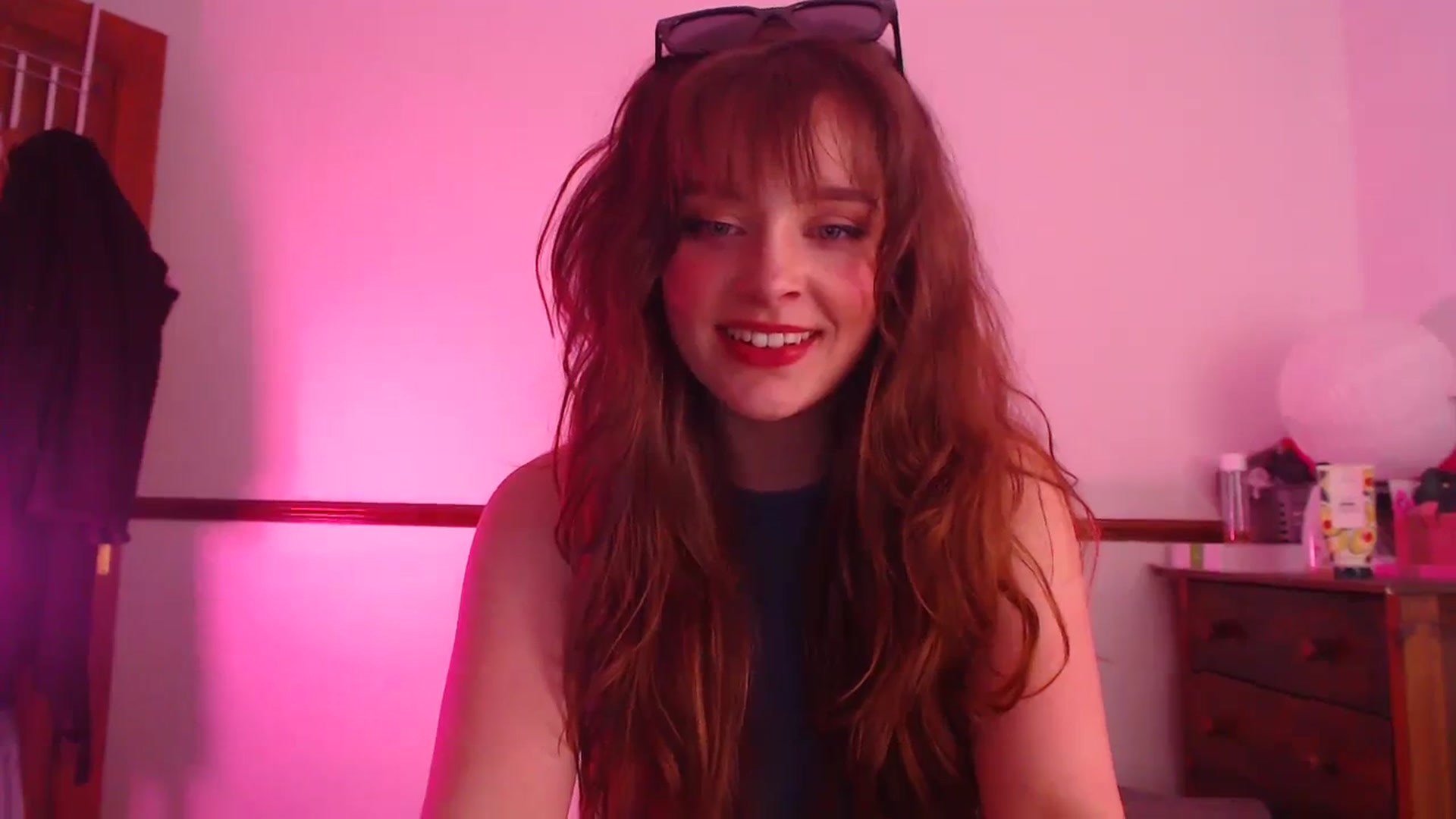 Gallery image thumbnail from KittyCash3w's myfreecams stream on, 03/29/2024, 22:32 image 5 of 20
