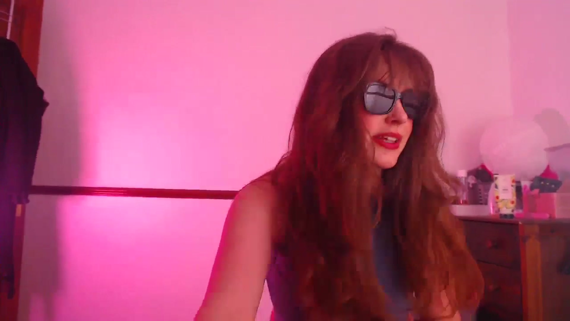 Gallery image thumbnail from KittyCash3w's myfreecams stream on, 03/29/2024, 22:32 image 6 of 20