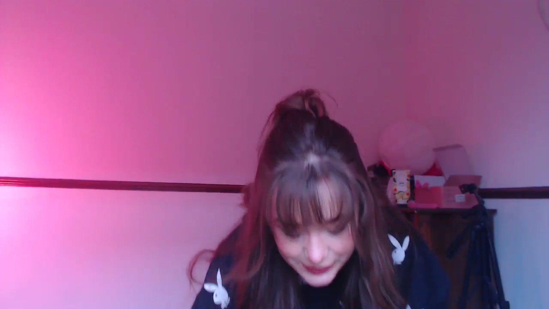 Gallery image thumbnail from KittyCash3w's myfreecams stream on, 03/31/2024, 16:31 image 3 of 20