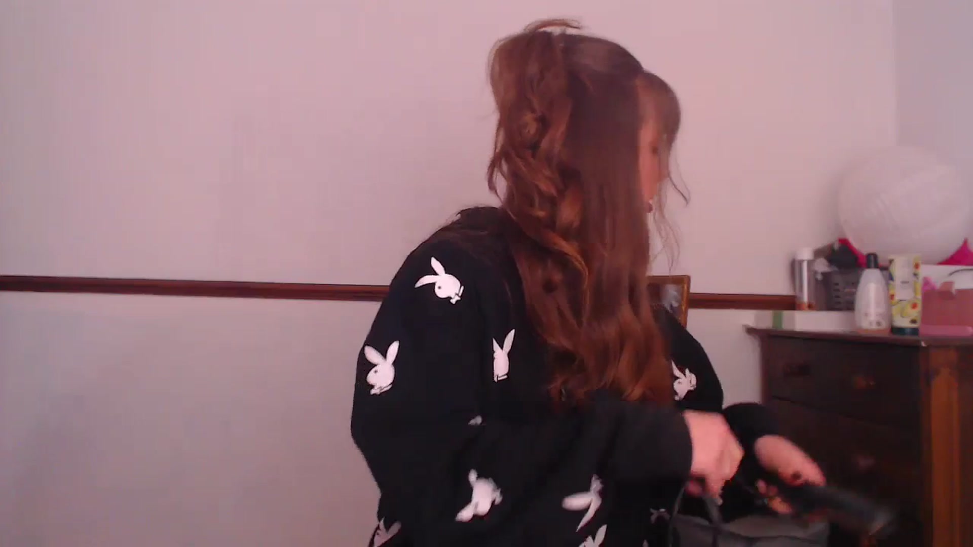 Gallery image thumbnail from KittyCash3w's myfreecams stream on, 03/31/2024, 16:31 image 8 of 20