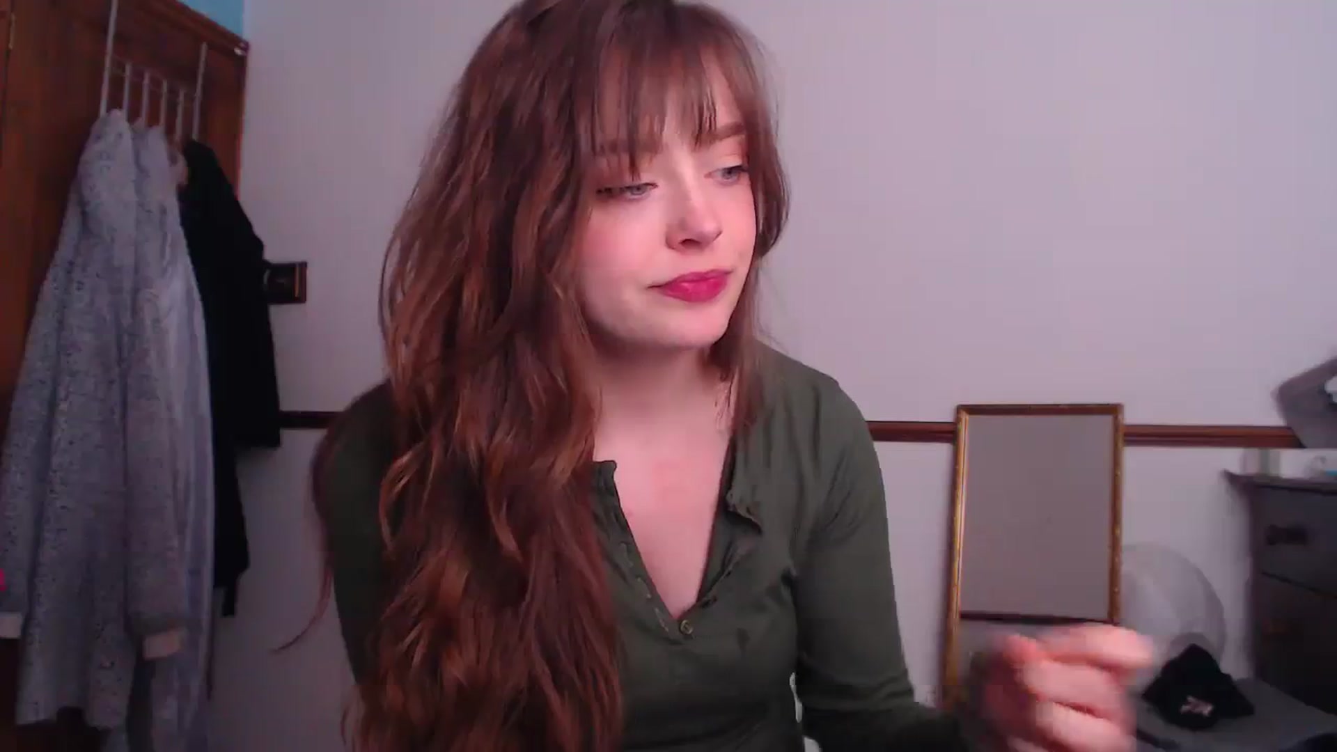 Gallery image thumbnail from KittyCash3w's myfreecams stream on, 04/10/2024, 20:15 image 4 of 20
