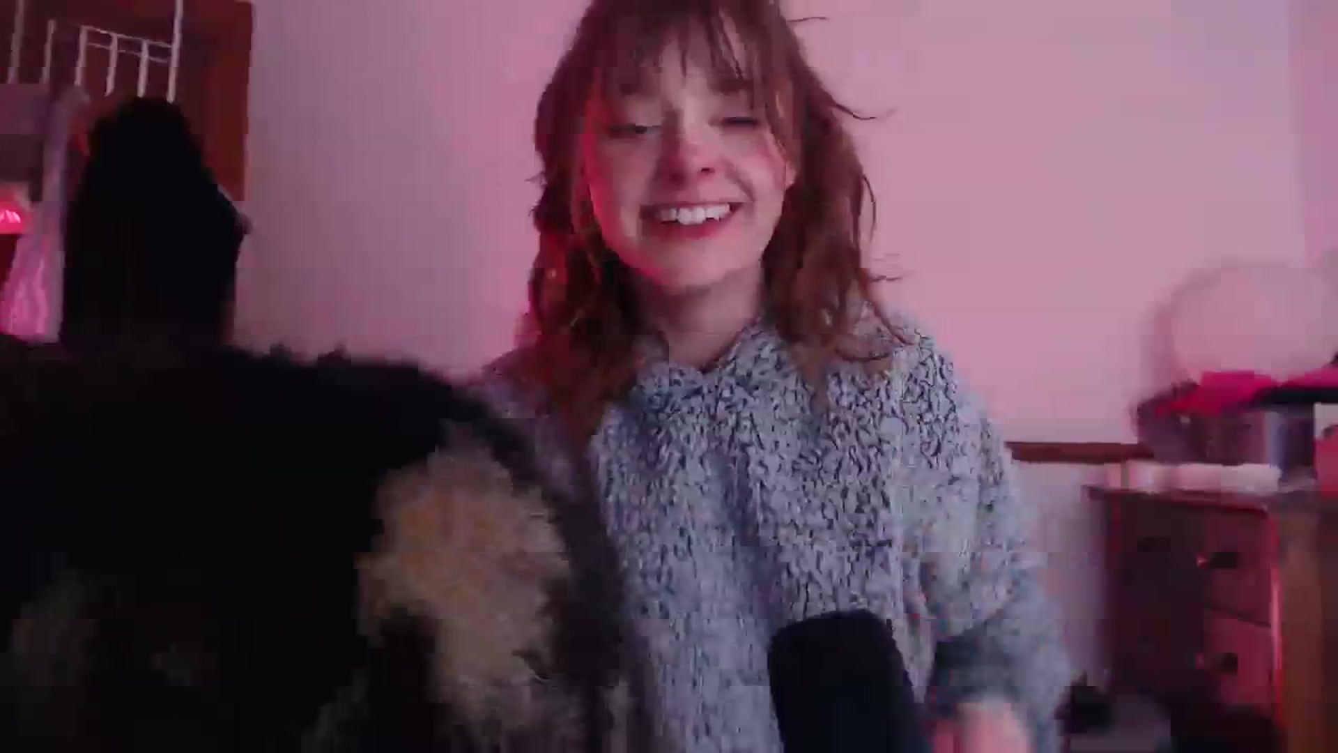 Gallery image thumbnail from KittyCash3w's myfreecams stream on, 04/10/2024, 21:30 image 14 of 20