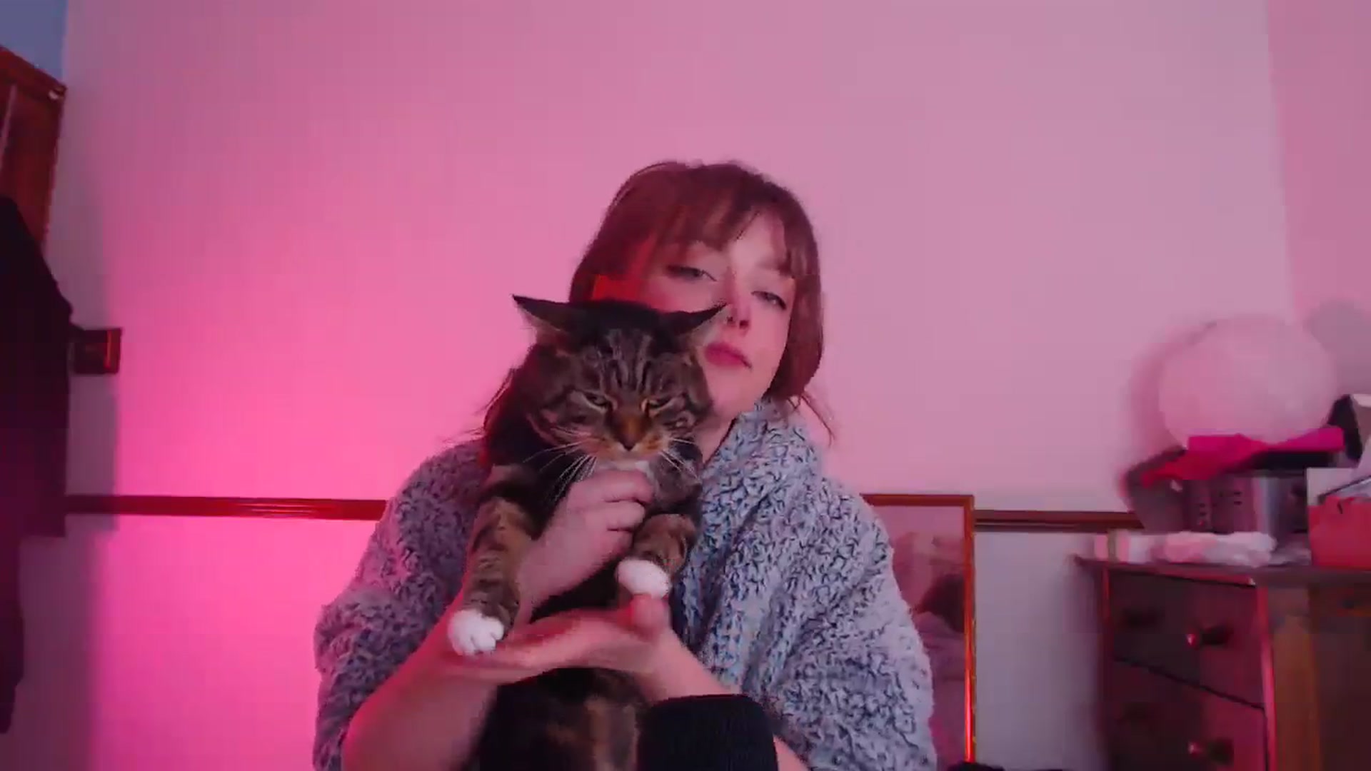 Gallery image thumbnail from KittyCash3w's myfreecams stream on, 04/10/2024, 21:30 image 8 of 20