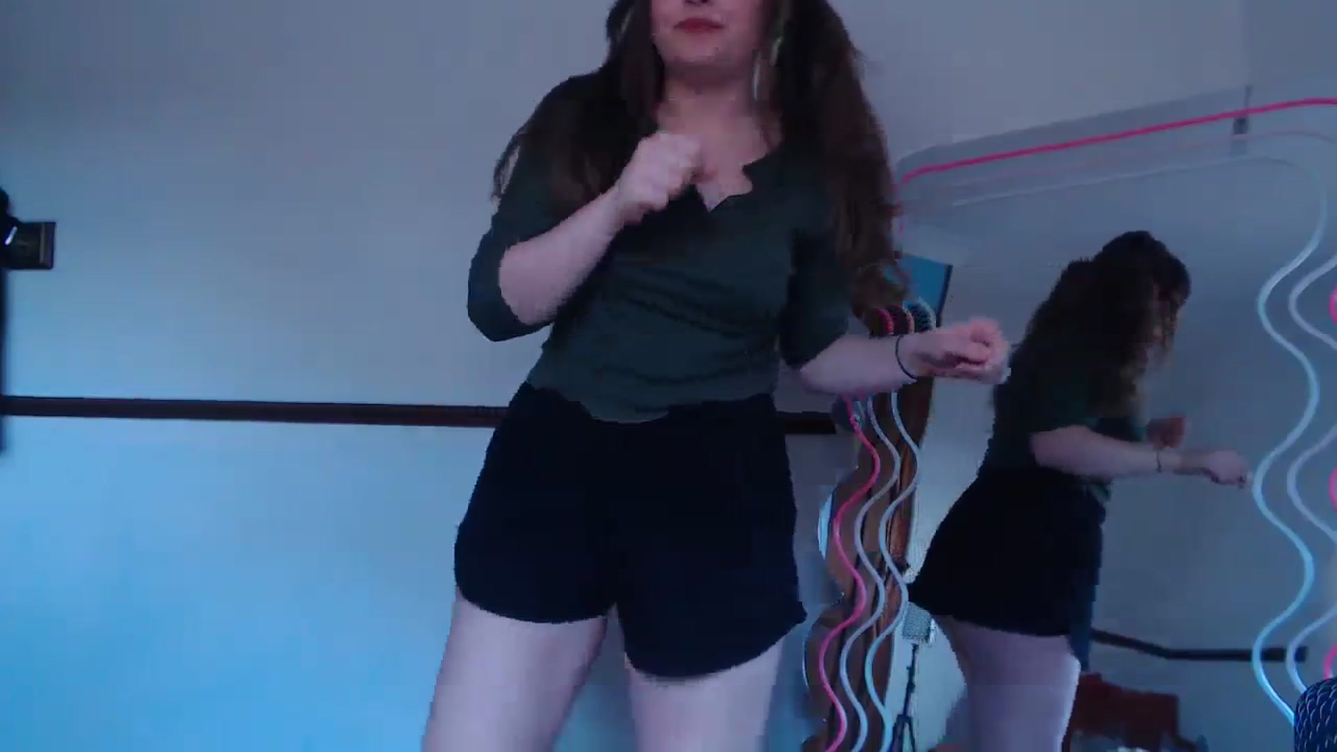 Gallery image thumbnail from KittyCash3w's myfreecams stream on, 04/14/2024, 14:58 image 6 of 20