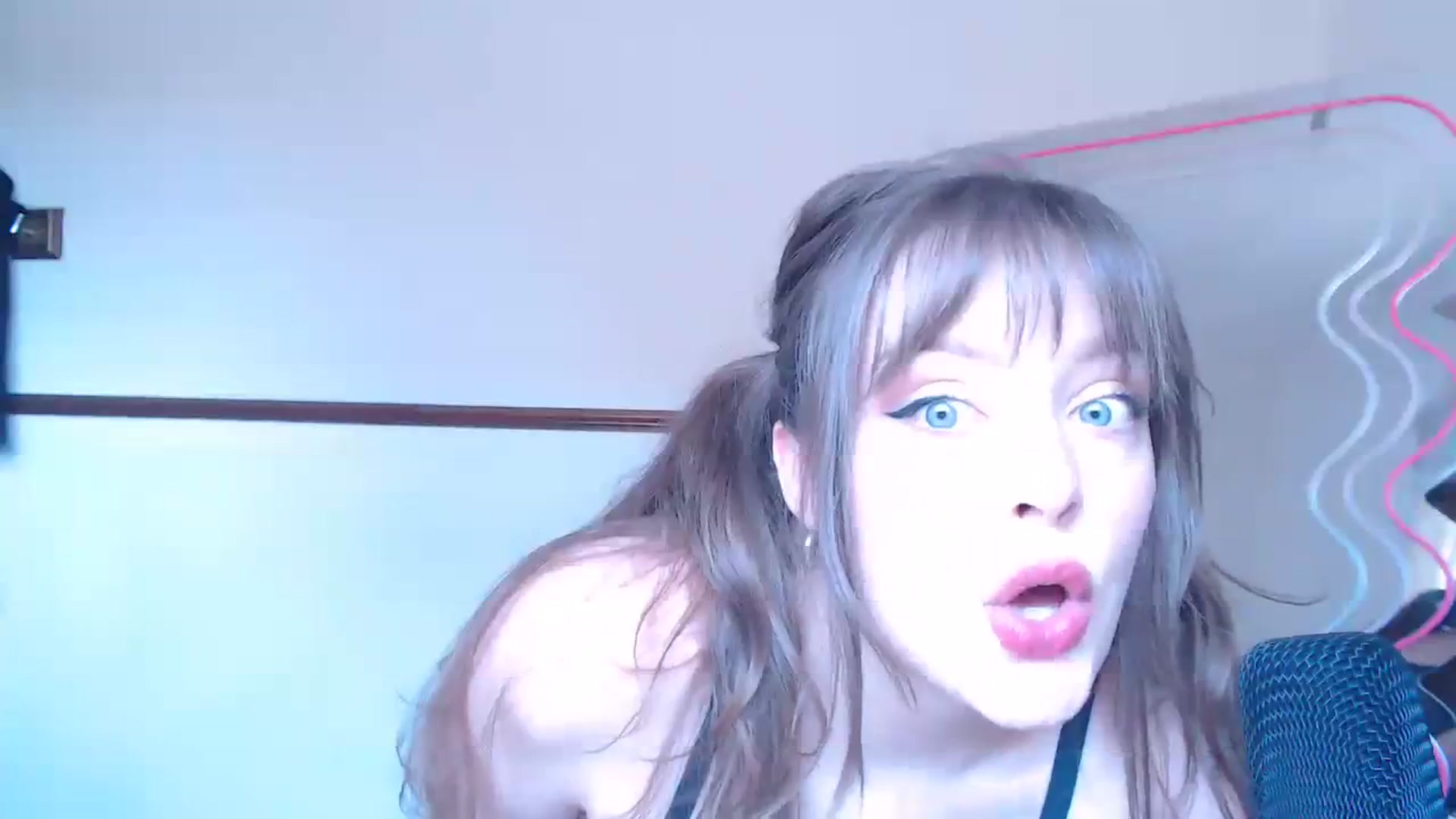 Gallery image thumbnail from KittyCash3w's myfreecams stream on, 04/14/2024, 14:58 image 9 of 20
