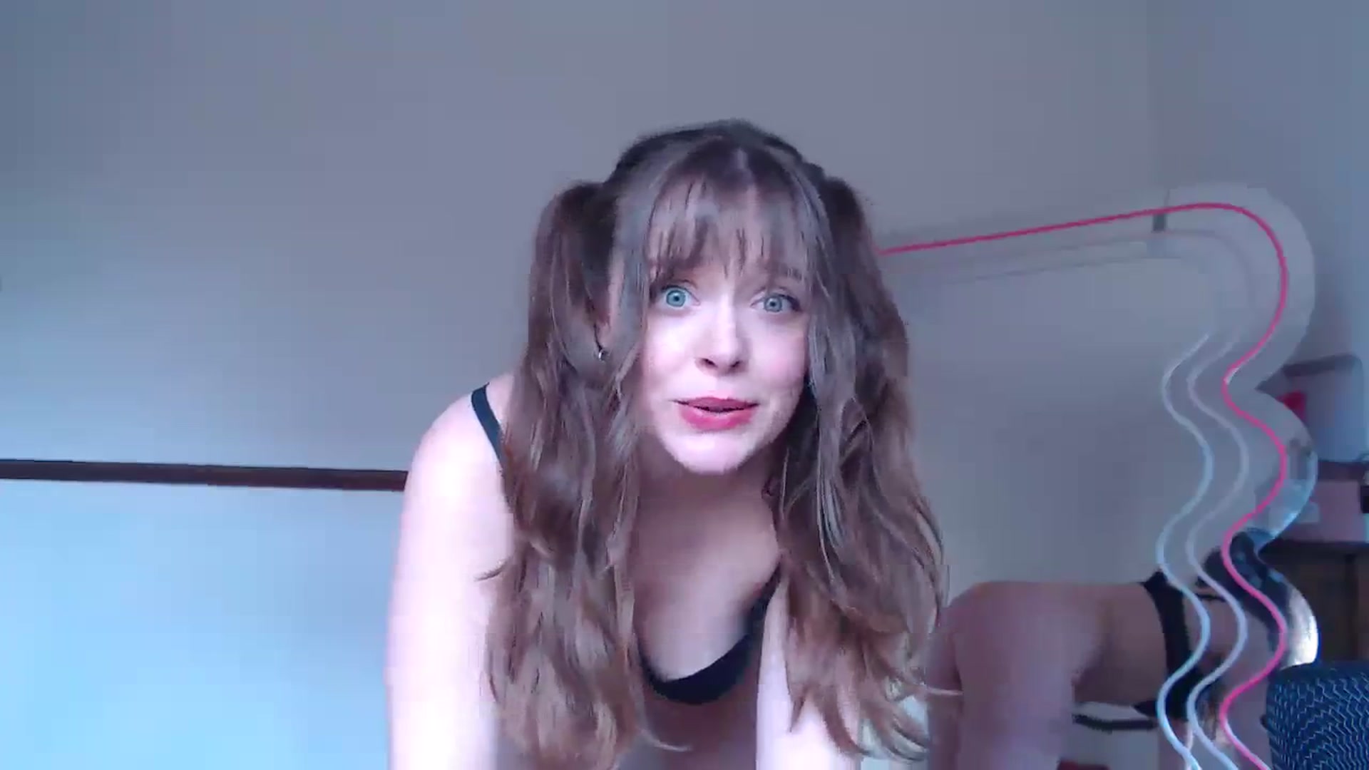 Gallery image thumbnail from KittyCash3w's myfreecams stream on, 04/14/2024, 15:57 image 16 of 20