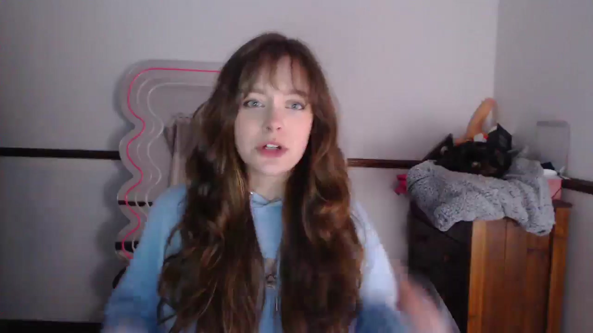 Gallery image thumbnail from KittyCash3w's myfreecams stream on, 04/19/2024, 20:51 image 18 of 20