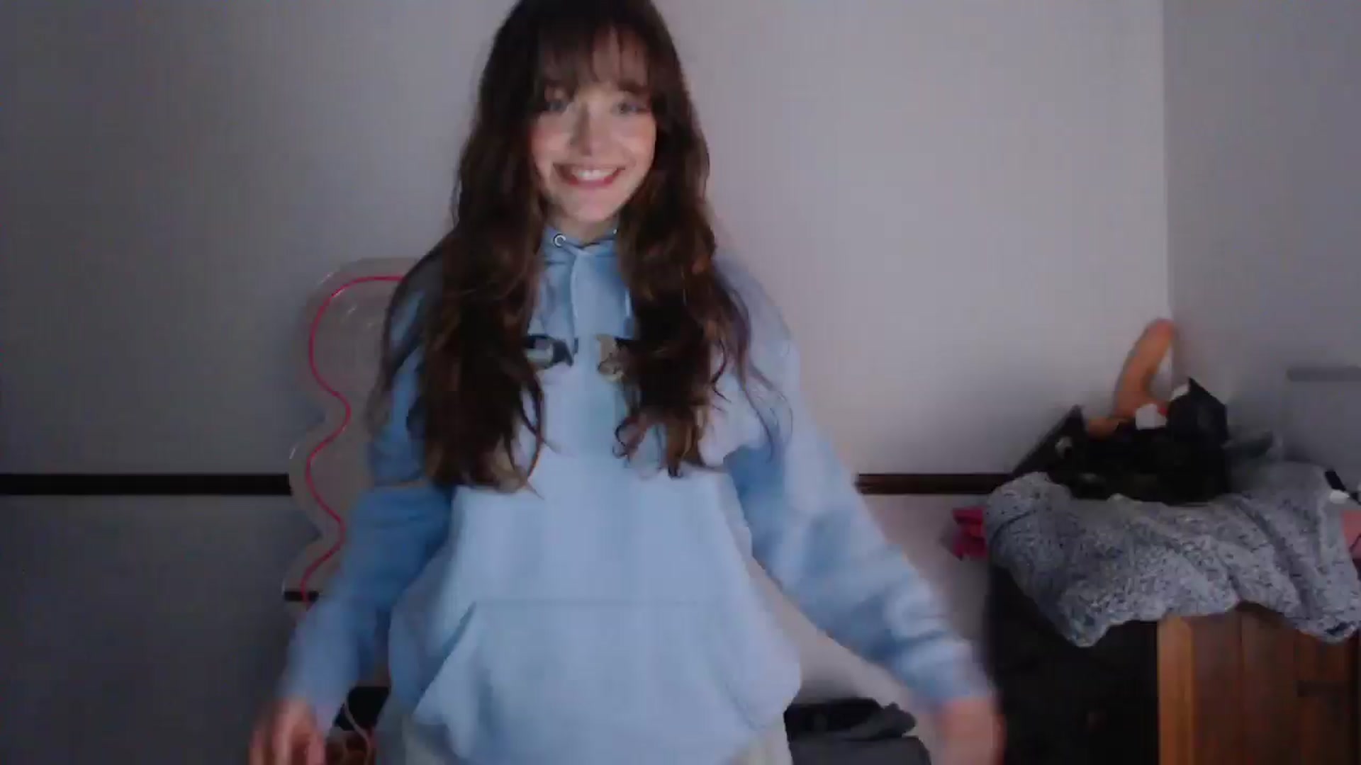 Gallery image thumbnail from KittyCash3w's myfreecams stream on, 04/19/2024, 20:51 image 8 of 20