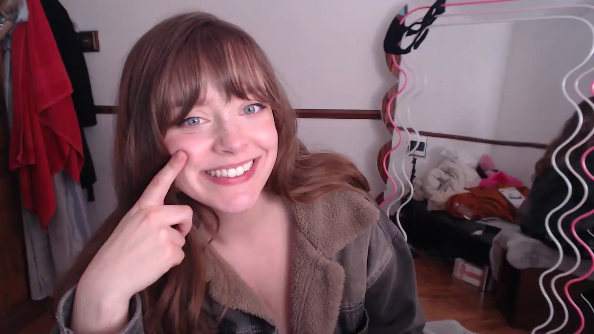 Gallery image thumbnail from KittyCash3w's myfreecams stream on, 04/24/2024, 20:16 image 17 of 20