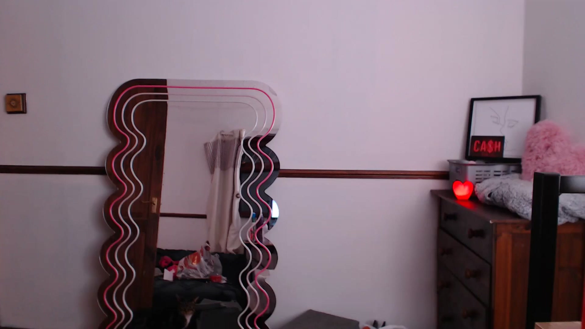 Gallery image thumbnail from KittyCash3w's myfreecams stream on, 05/02/2024, 20:47 image 14 of 20