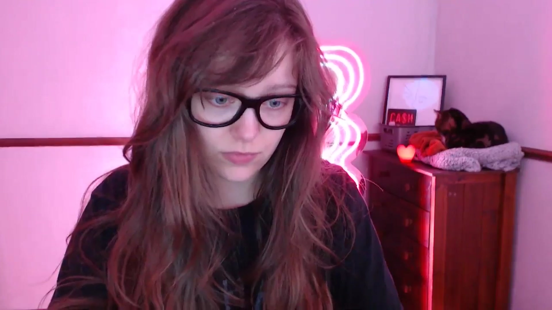 Gallery image thumbnail from KittyCash3w's myfreecams stream on, 05/03/2024, 18:26 image 20 of 20
