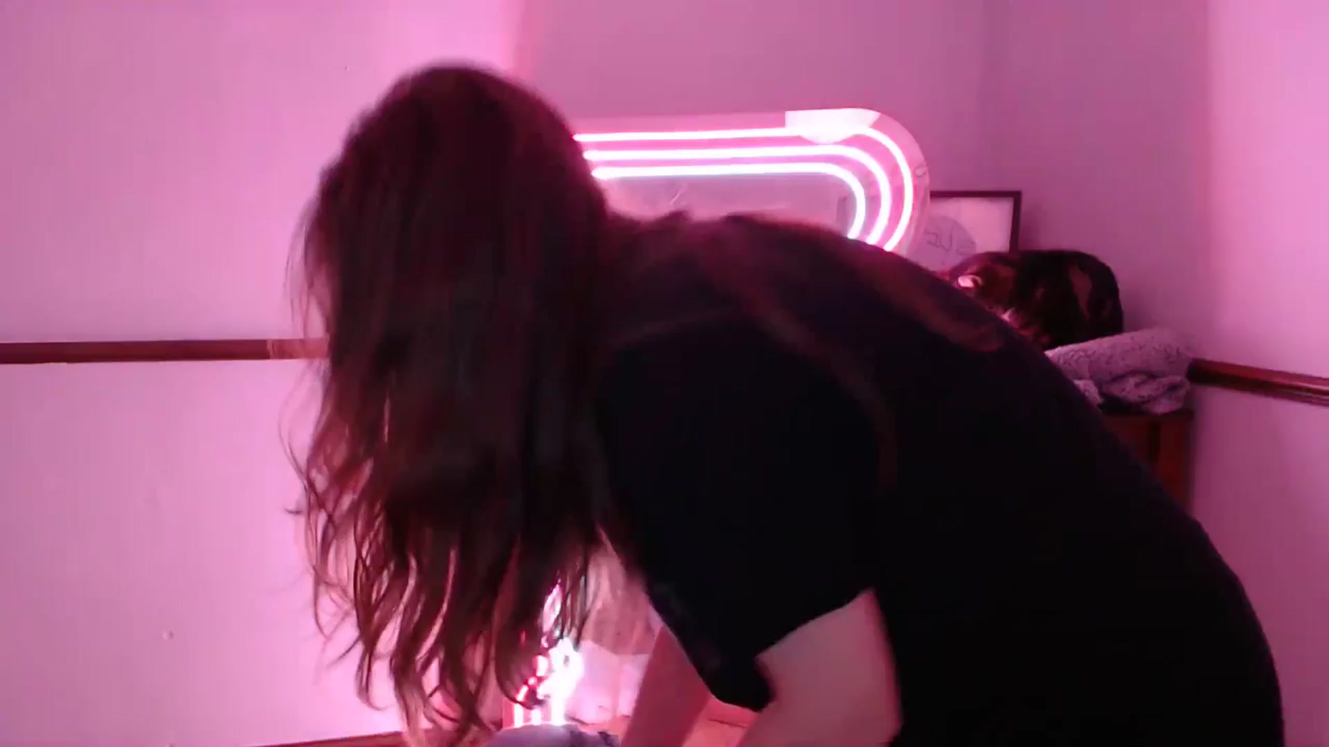 Gallery image thumbnail from KittyCash3w's myfreecams stream on, 05/03/2024, 18:26 image 17 of 20