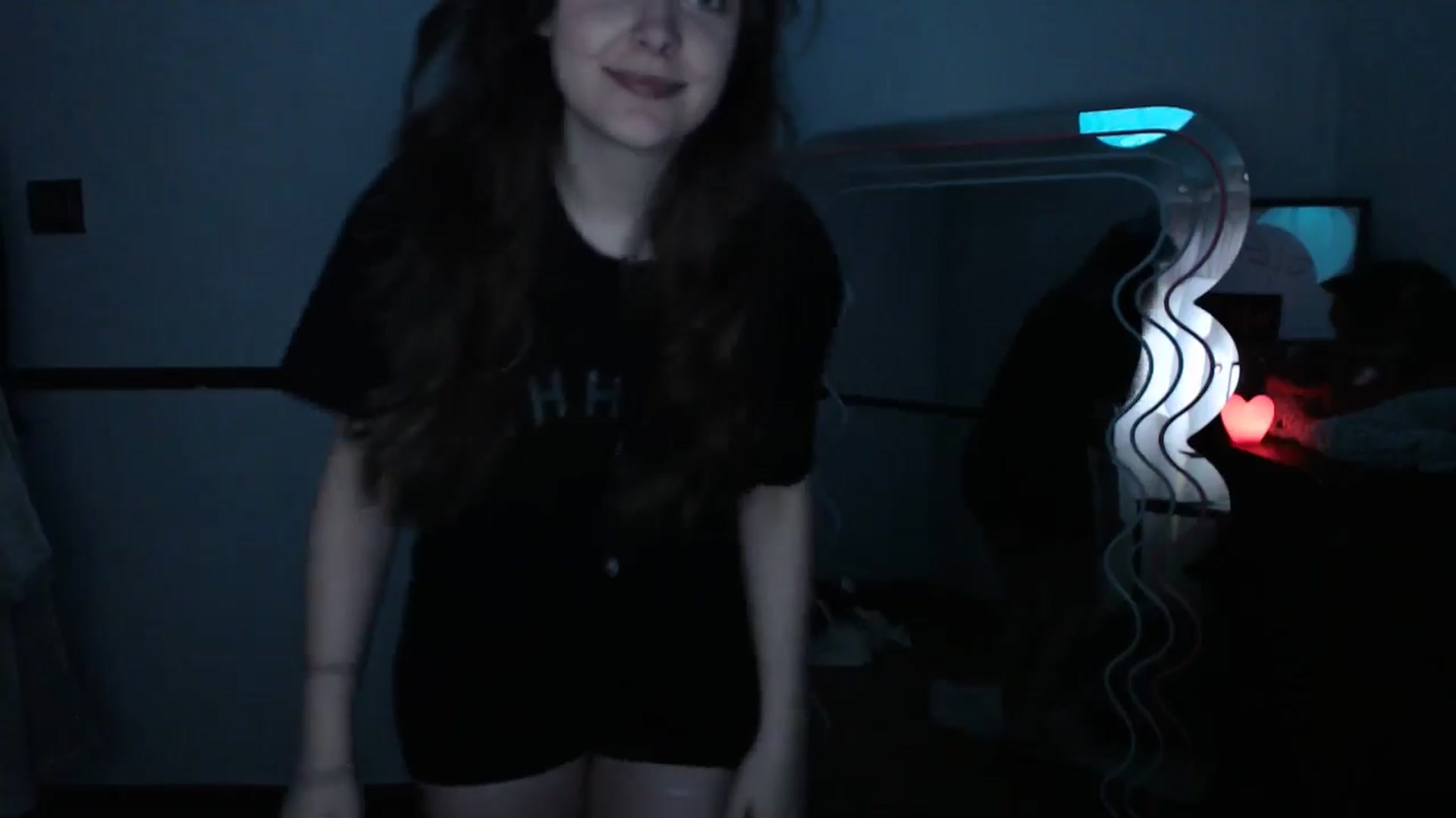 Gallery image thumbnail from KittyCash3w's myfreecams stream on, 05/03/2024, 18:26 image 14 of 20