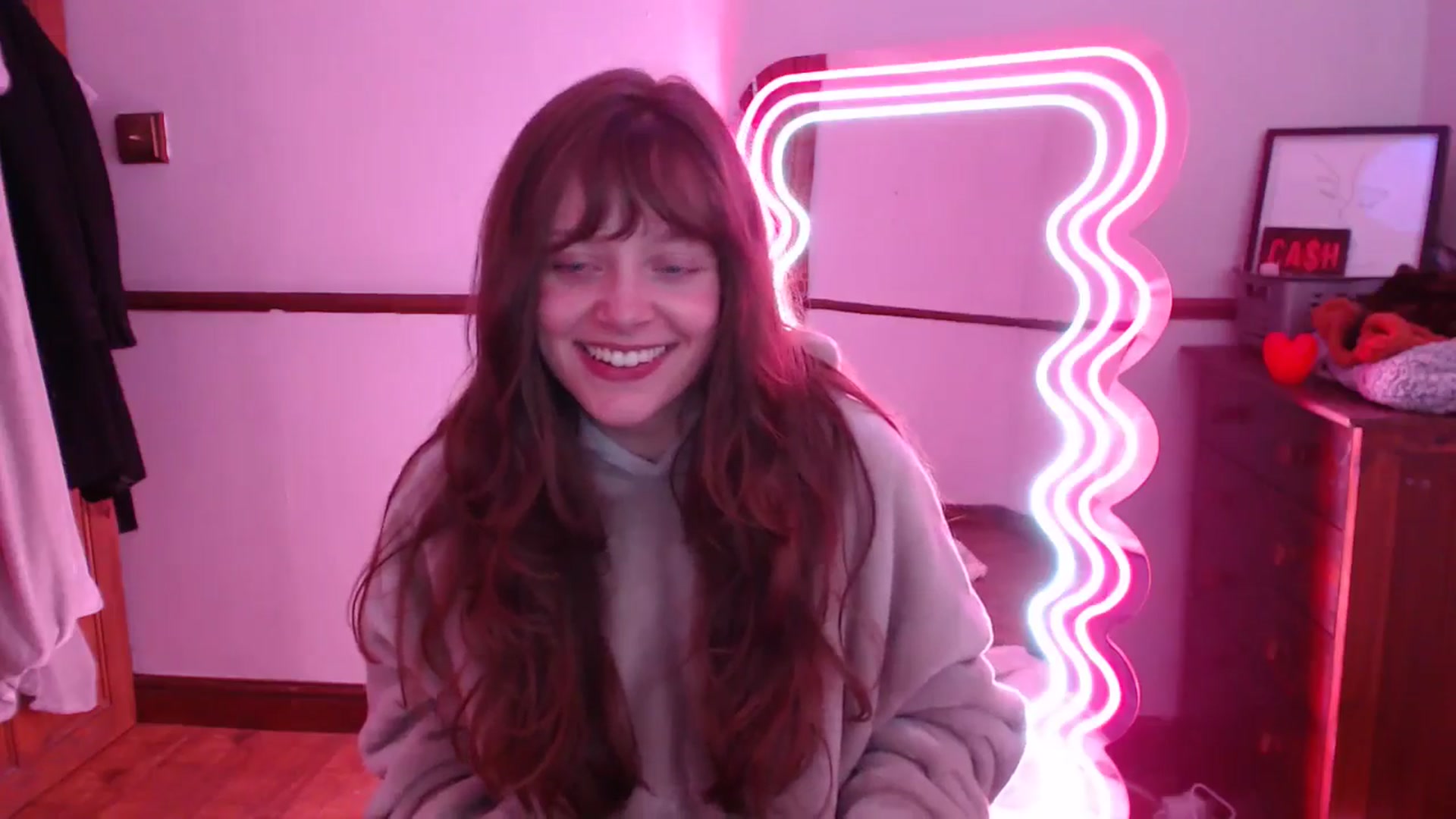 Gallery image thumbnail from KittyCash3w's myfreecams stream on, 05/03/2024, 21:55 image 15 of 20