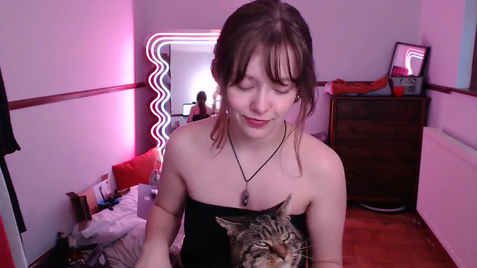 Gallery image thumbnail from KittyCash3w's myfreecams stream on, 05/07/2024, 19:39 image 14 of 20